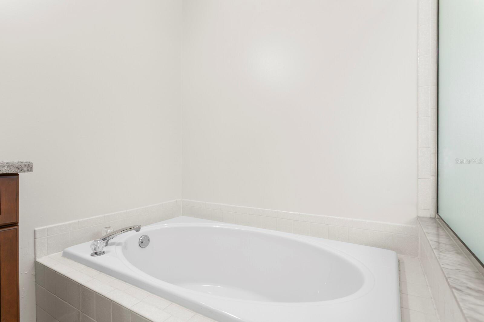 Image 33 of 68 For 4527 New Dawn Court