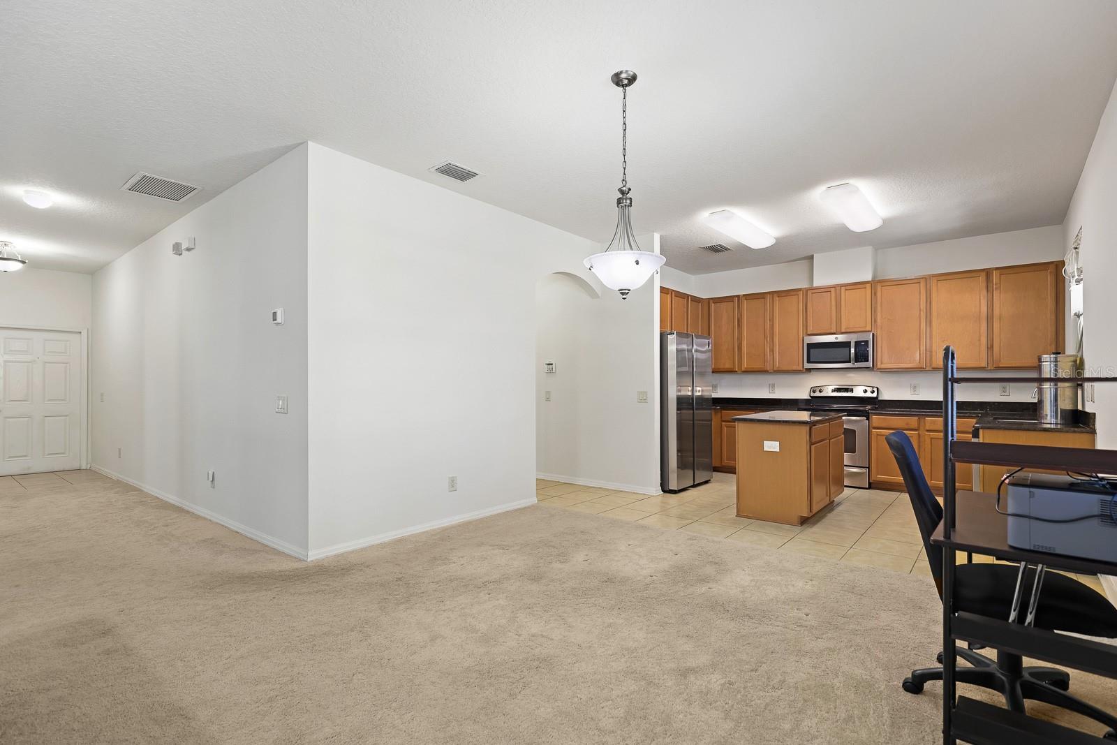 Image 12 of 34 For 1411 Main Street