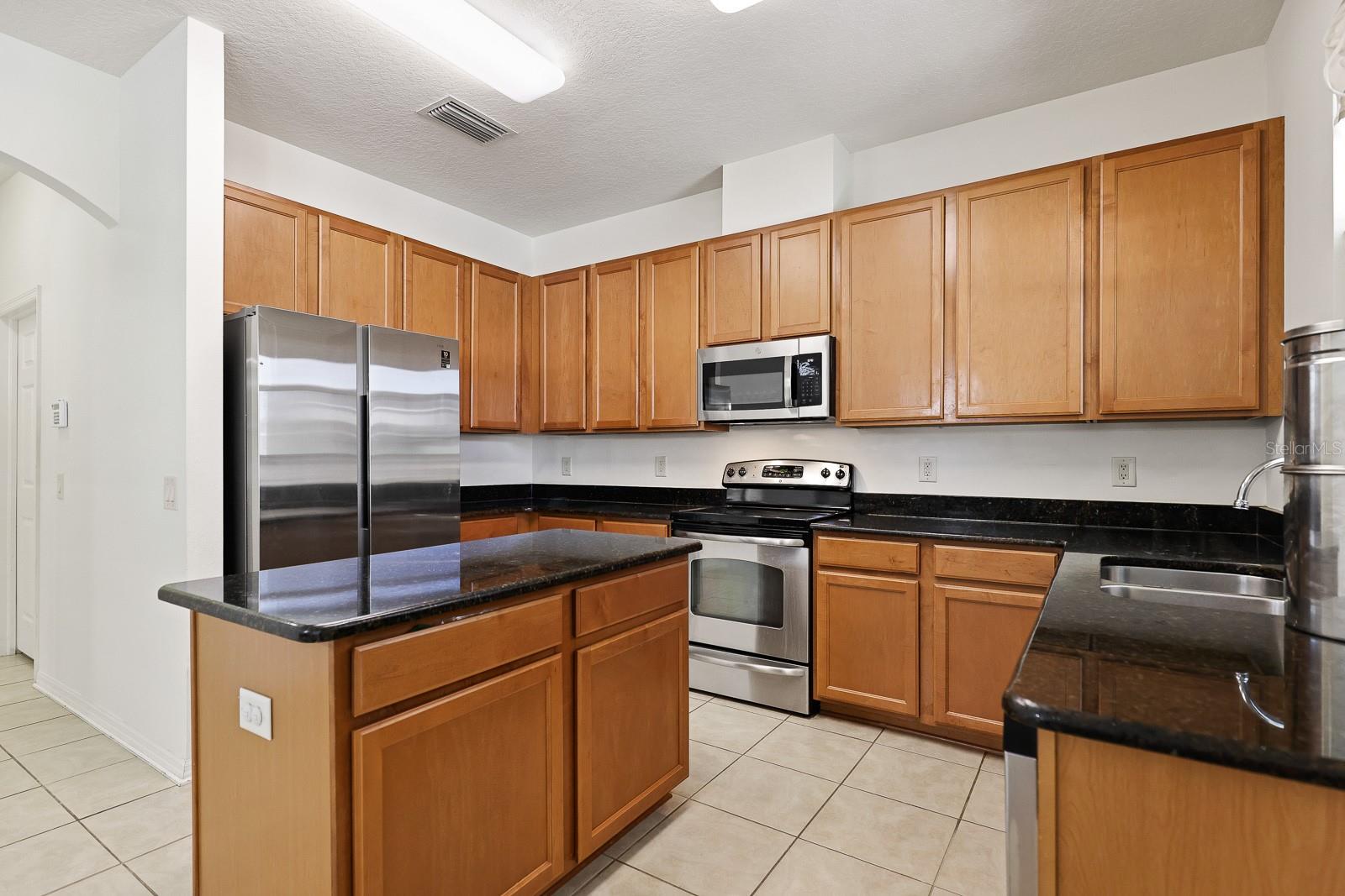 Image 15 of 34 For 1411 Main Street