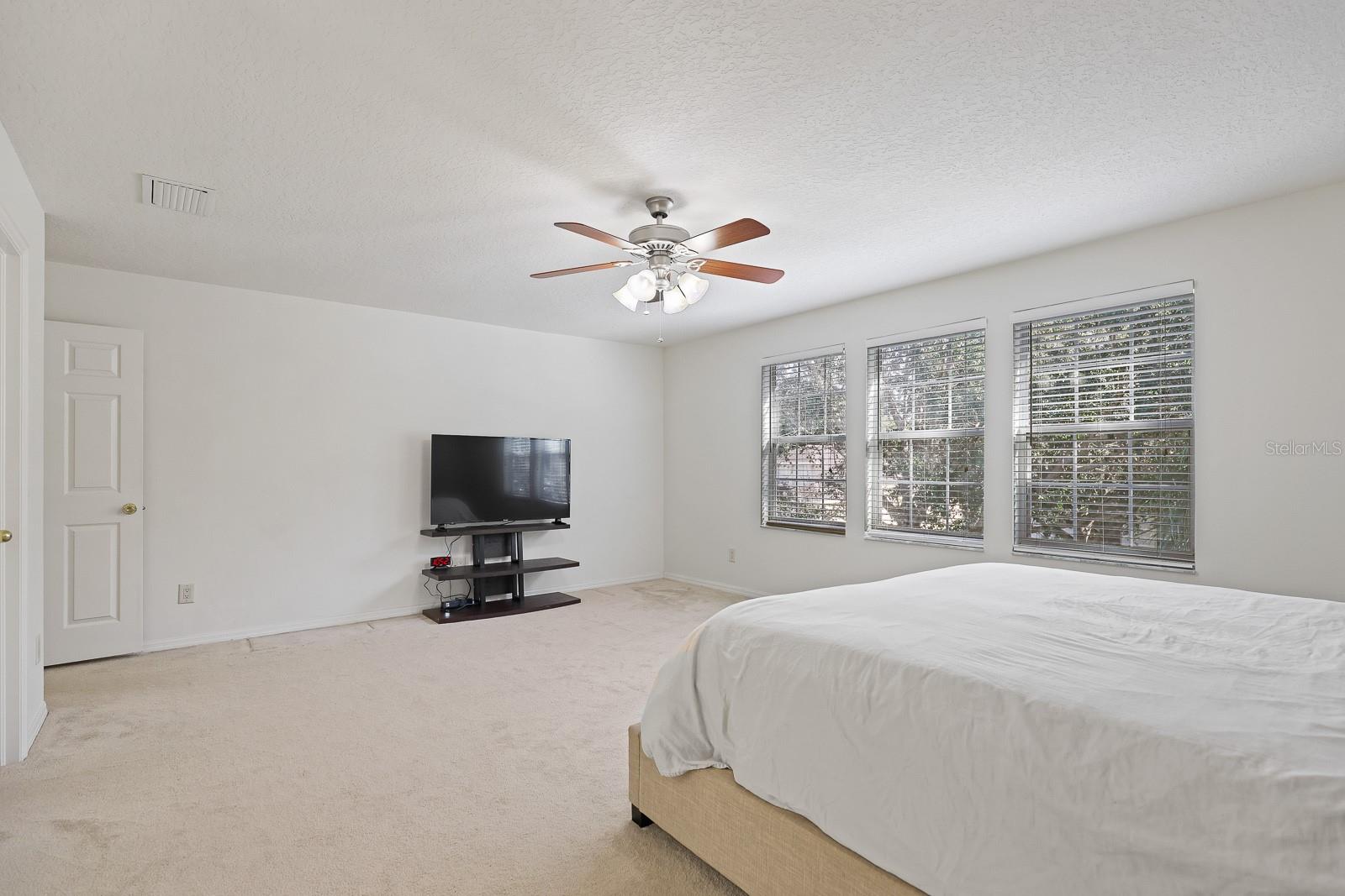 Image 19 of 34 For 1411 Main Street