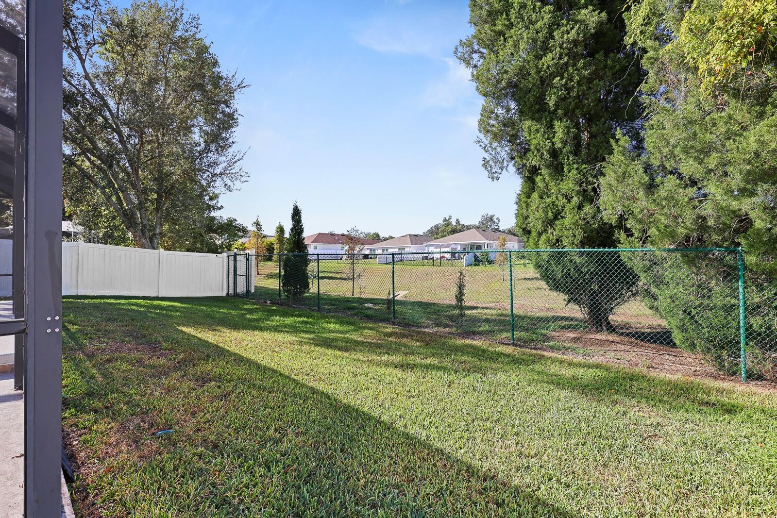 Image 42 of 44 For 1411 Main Street