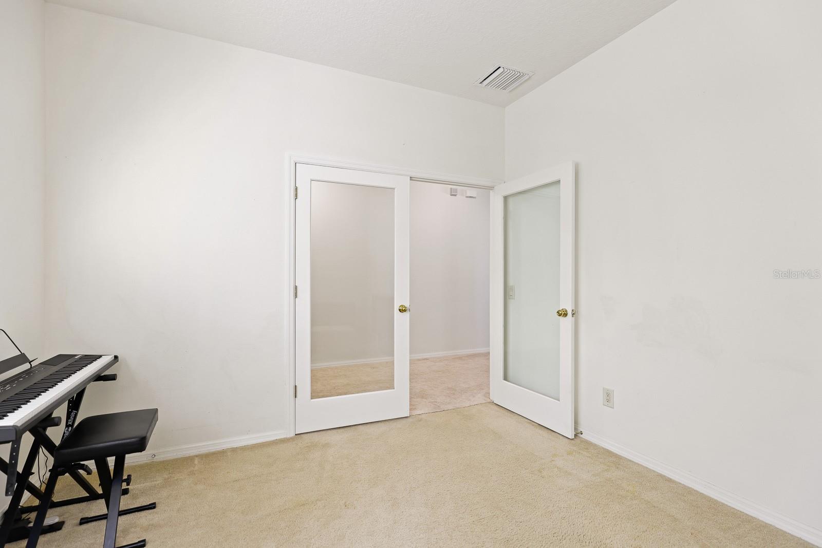 Image 6 of 34 For 1411 Main Street