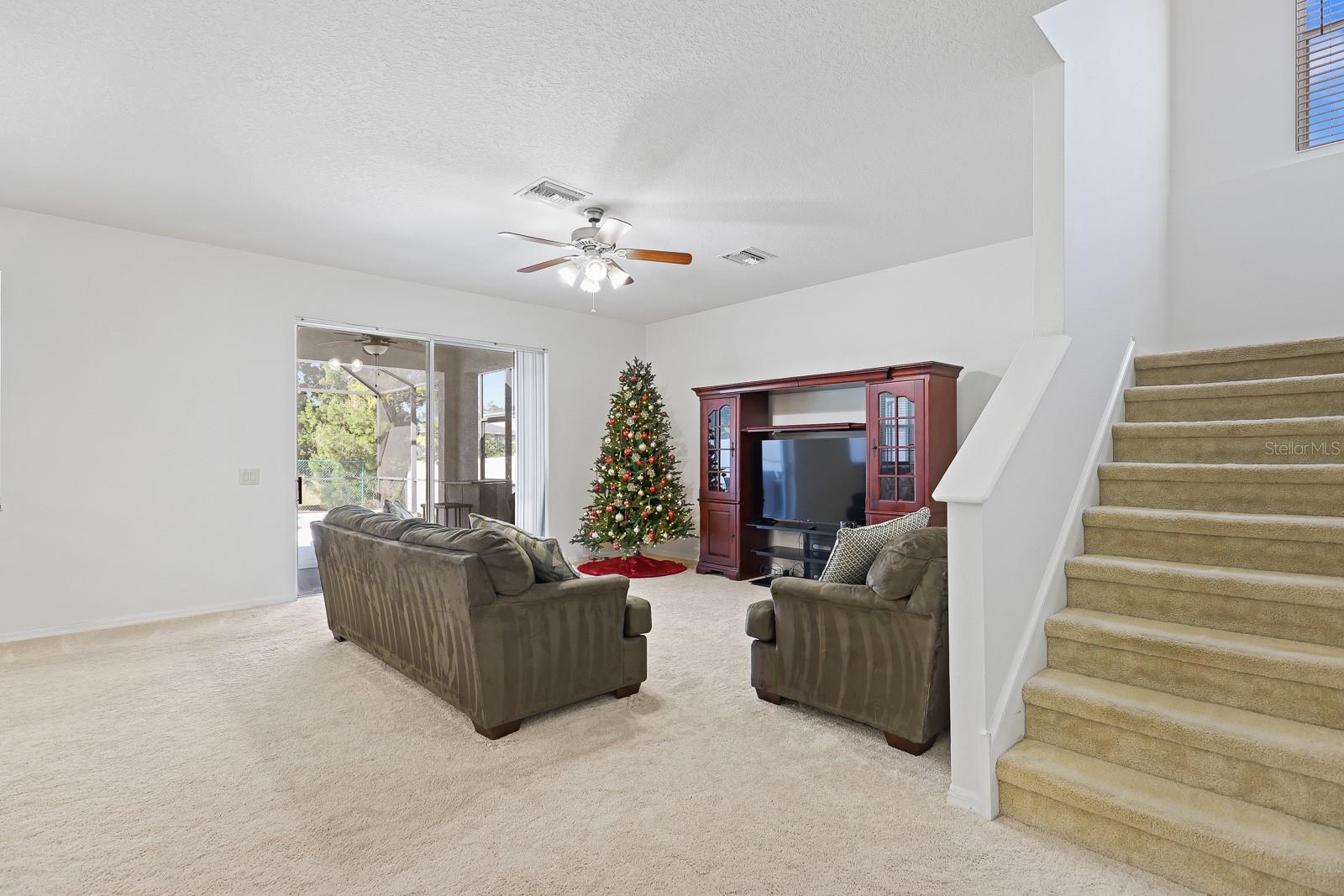 Image 7 of 34 For 1411 Main Street