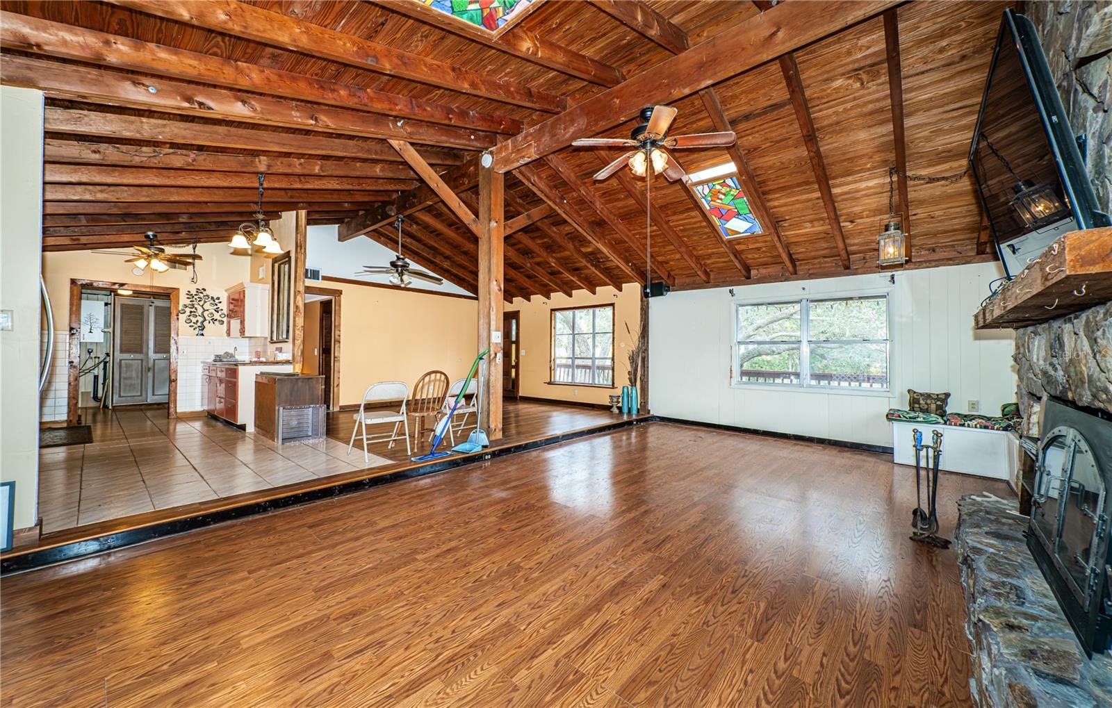 Image 7 of 39 For 1112 Florida Avenue