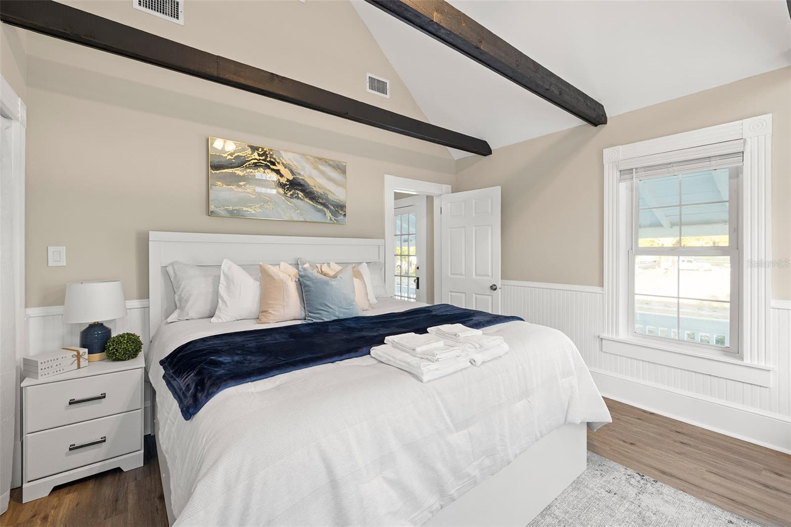 Image 13 of 34 For 551 Omaha Street