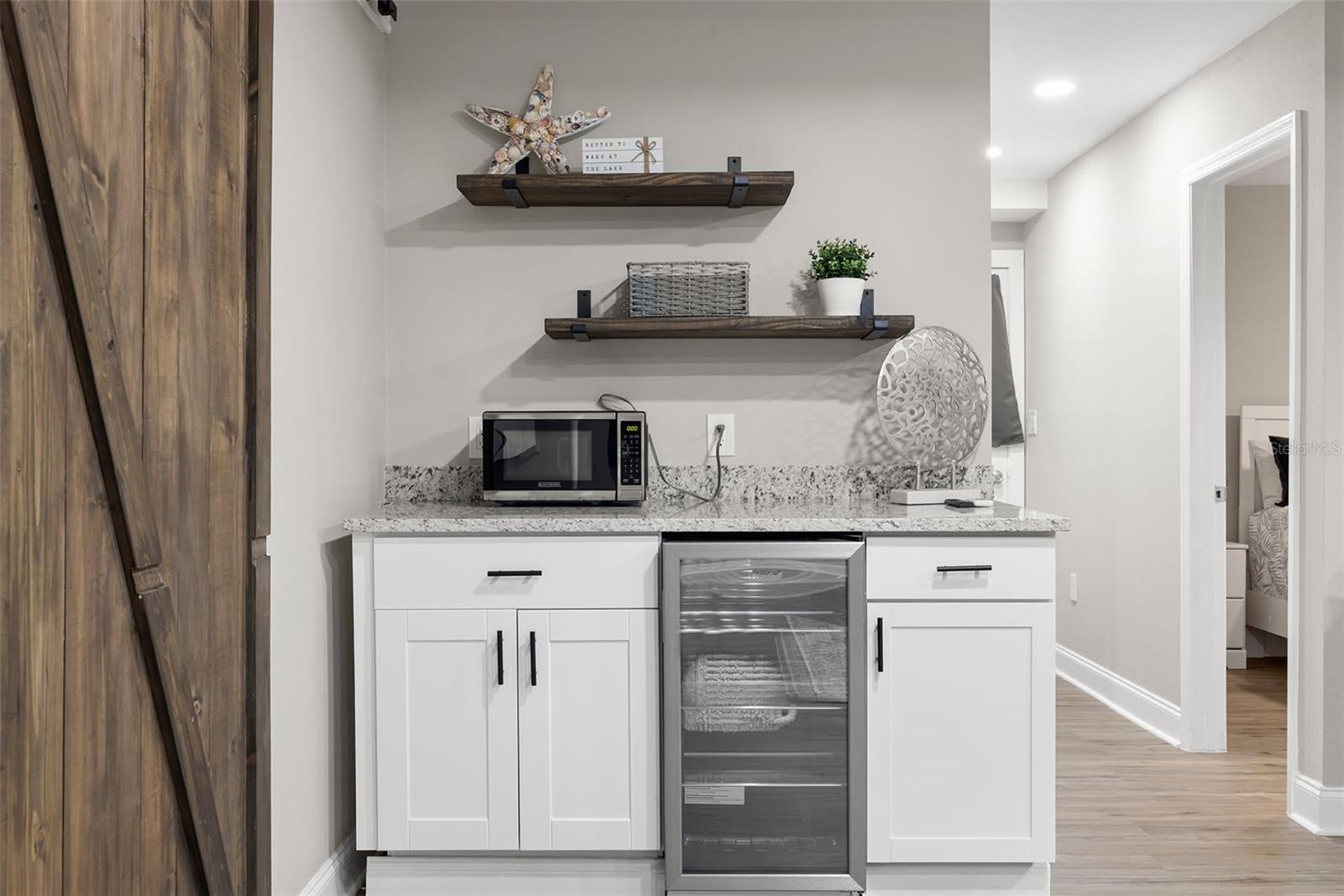 Image 20 of 34 For 551 Omaha Street