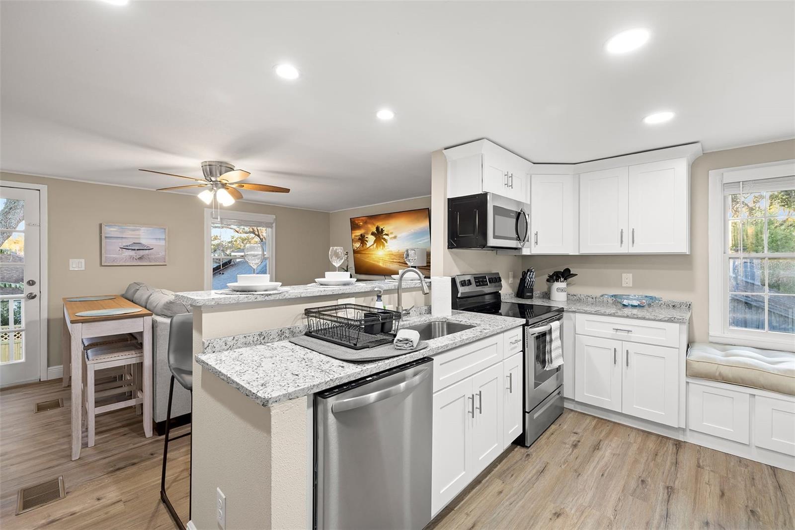 Image 22 of 34 For 551 Omaha Street