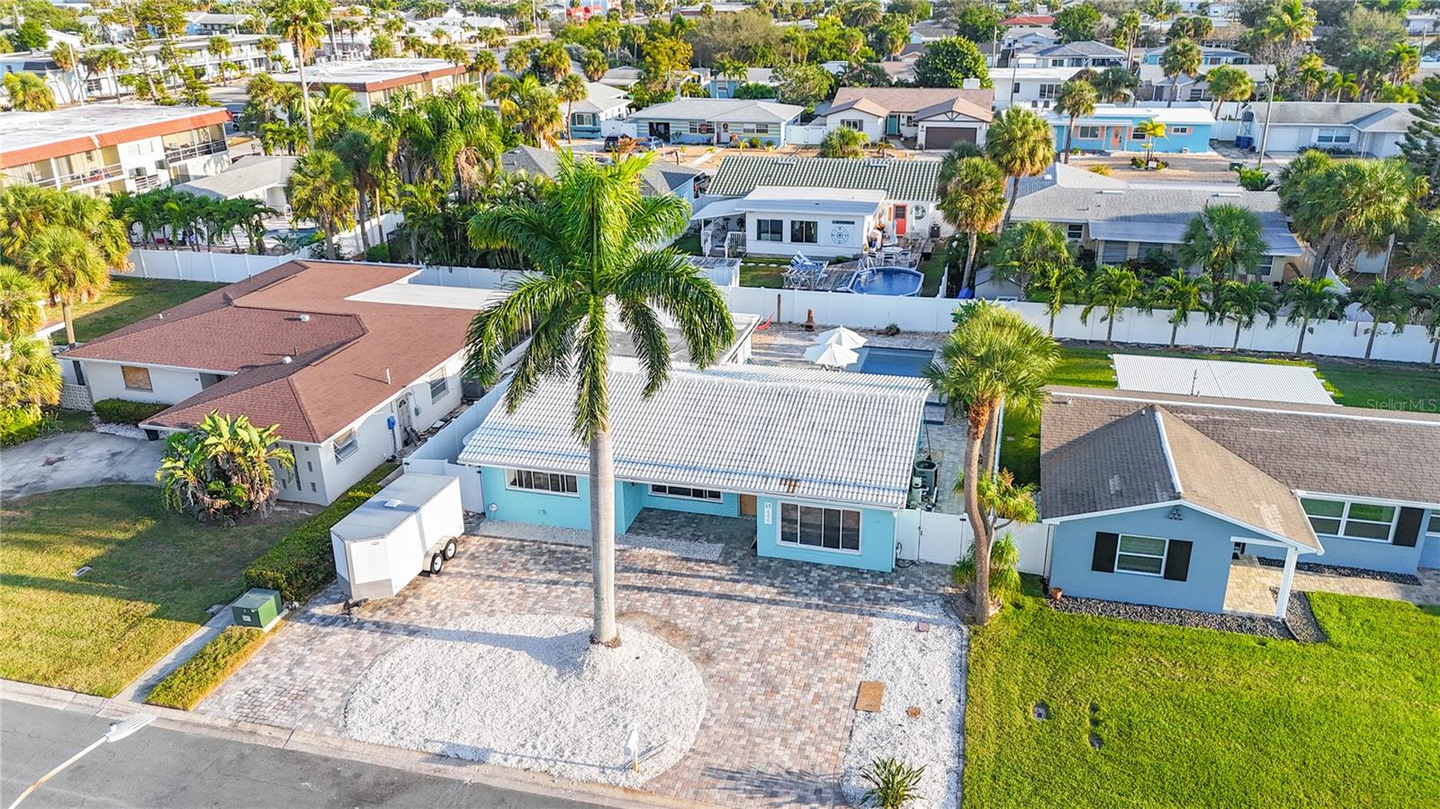 Image 20 of 42 For 440 82nd Avenue