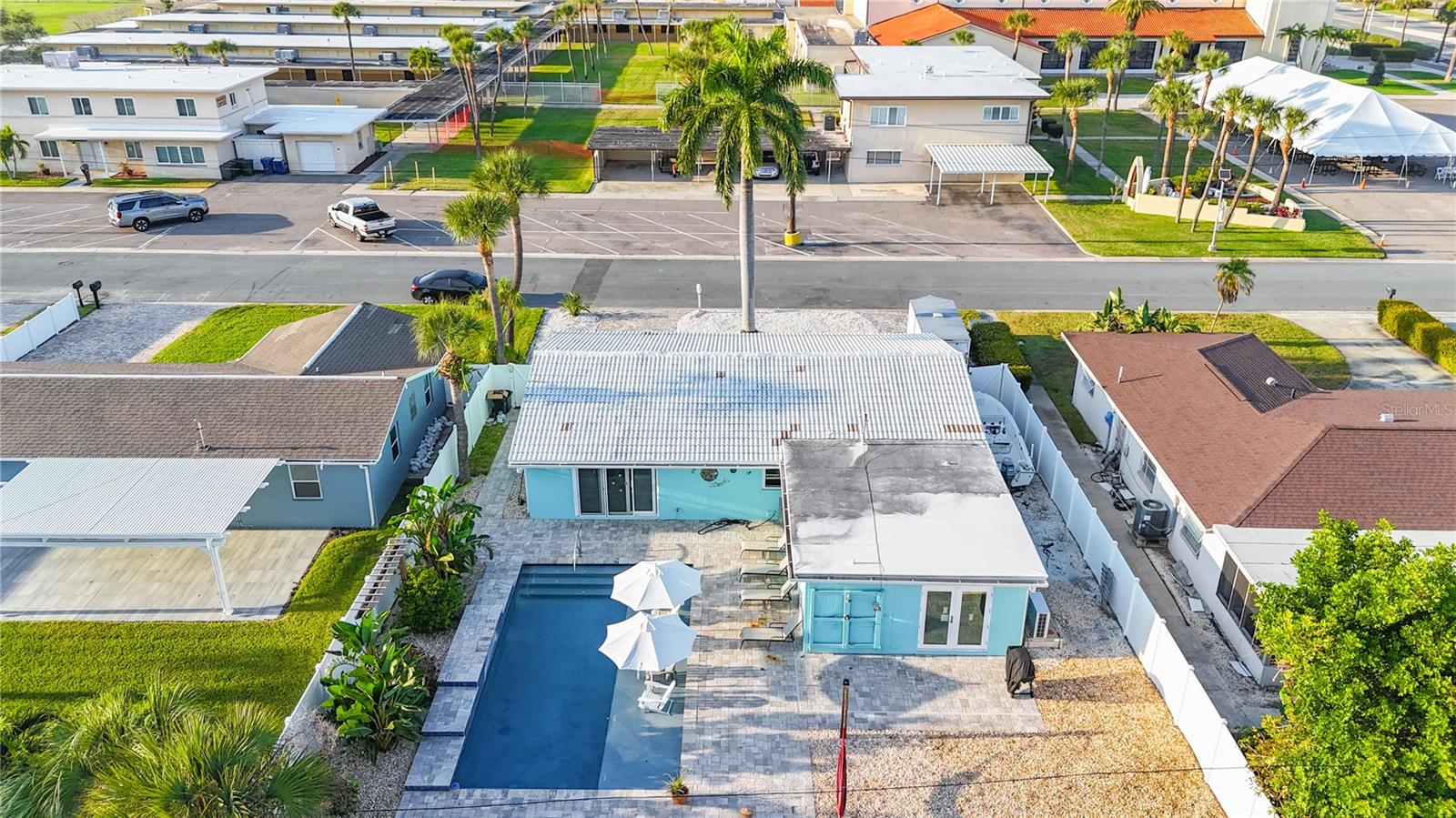 Image 21 of 42 For 440 82nd Avenue