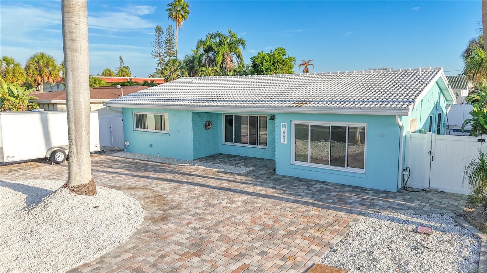 Image 27 of 42 For 440 82nd Avenue