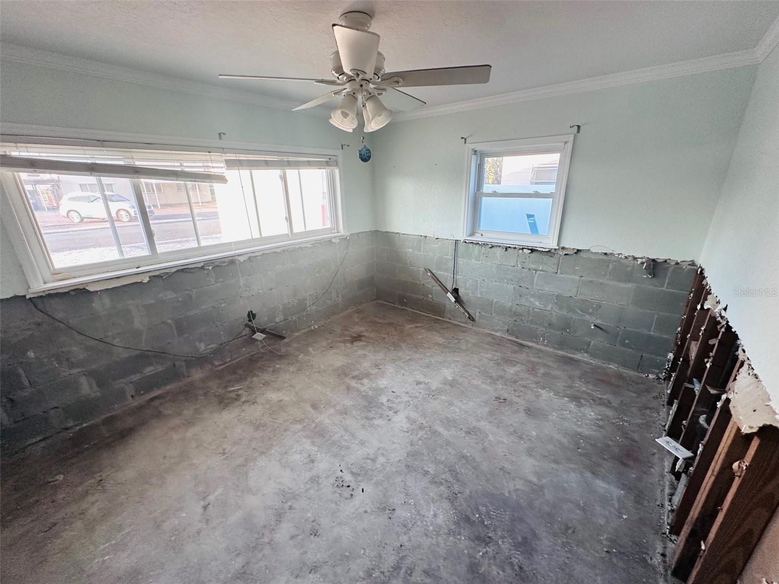 Listing photo id 53 for 440 82nd Avenue