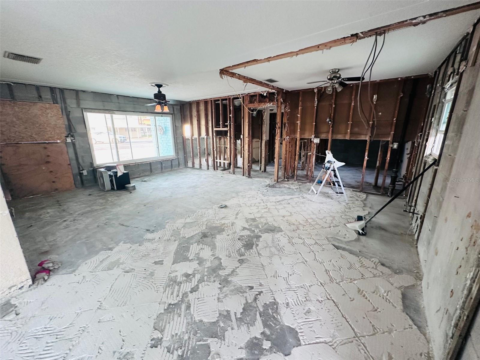 Listing photo id 71 for 440 82nd Avenue