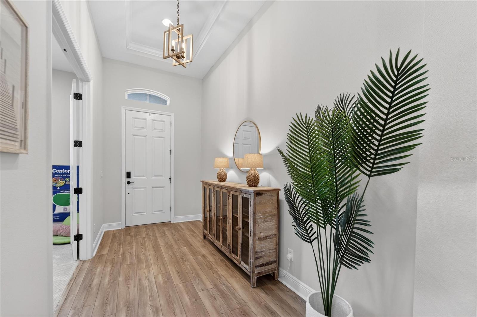 Listing photo id 27 for 10579 Meadowrun Drive