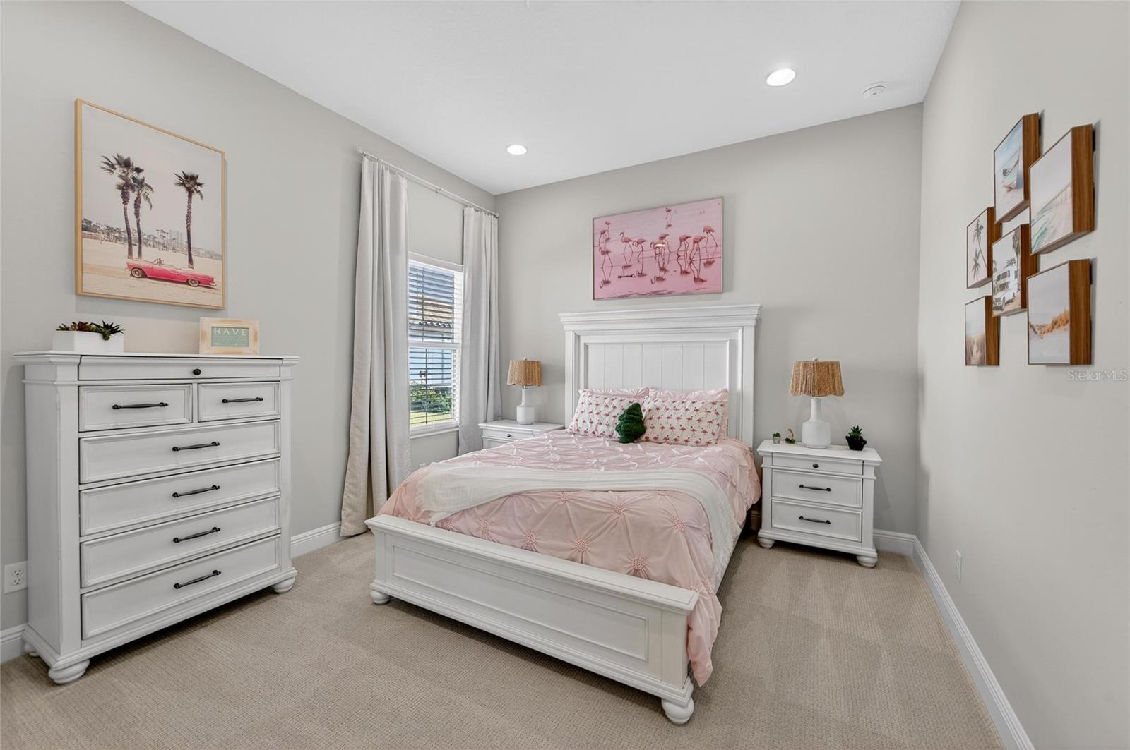 Listing photo id 31 for 10579 Meadowrun Drive