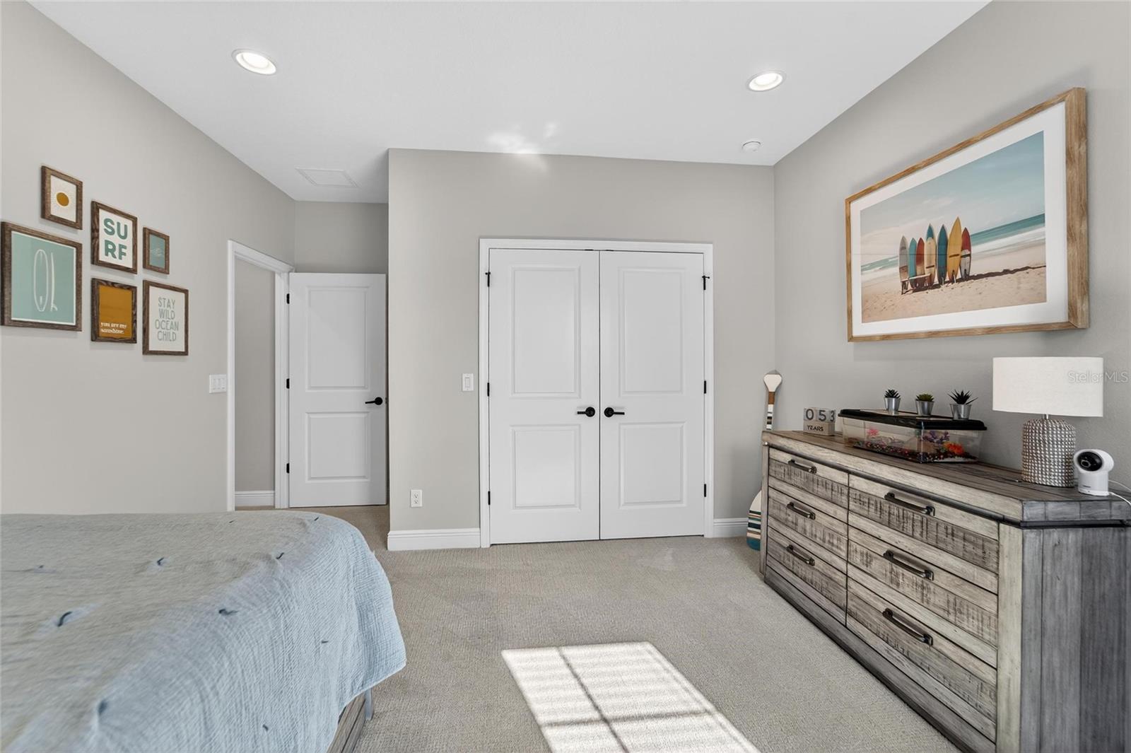 Listing photo id 45 for 10579 Meadowrun Drive