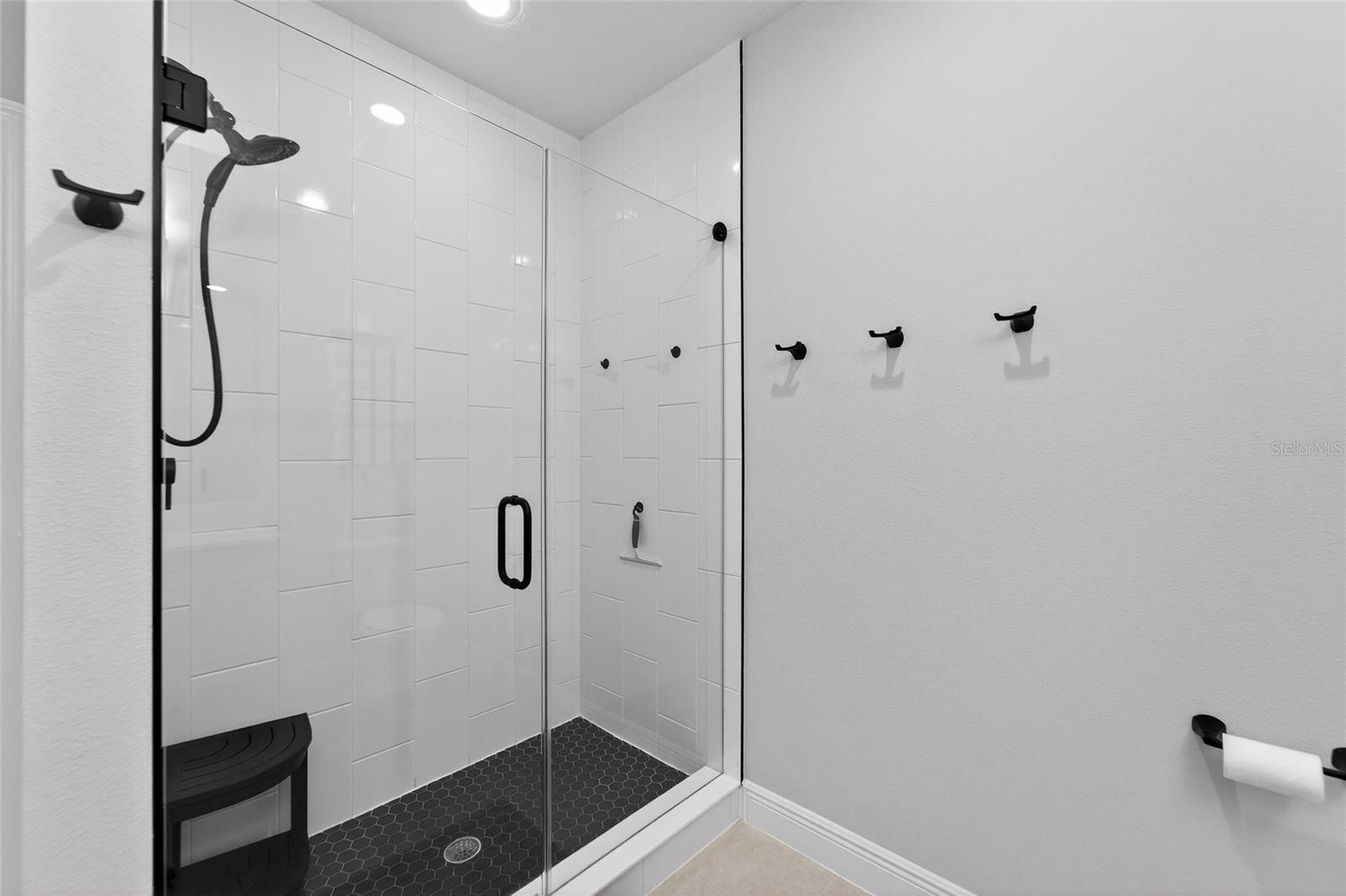 Listing photo id 47 for 10579 Meadowrun Drive