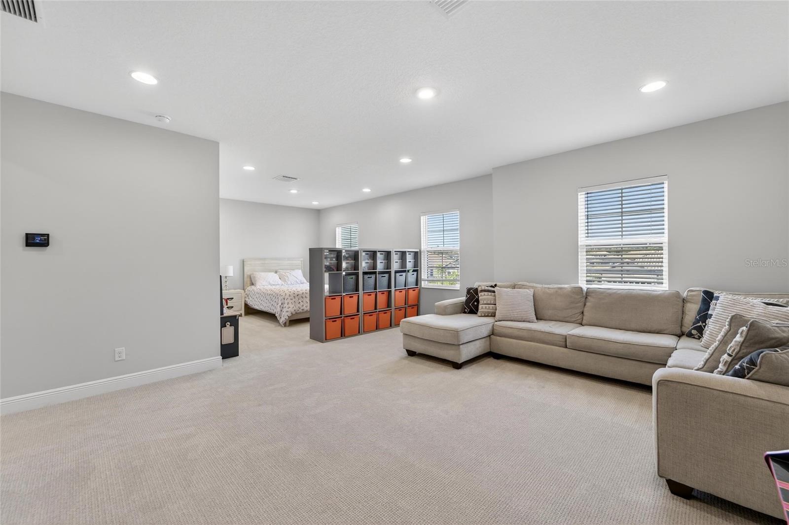 Listing photo id 51 for 10579 Meadowrun Drive