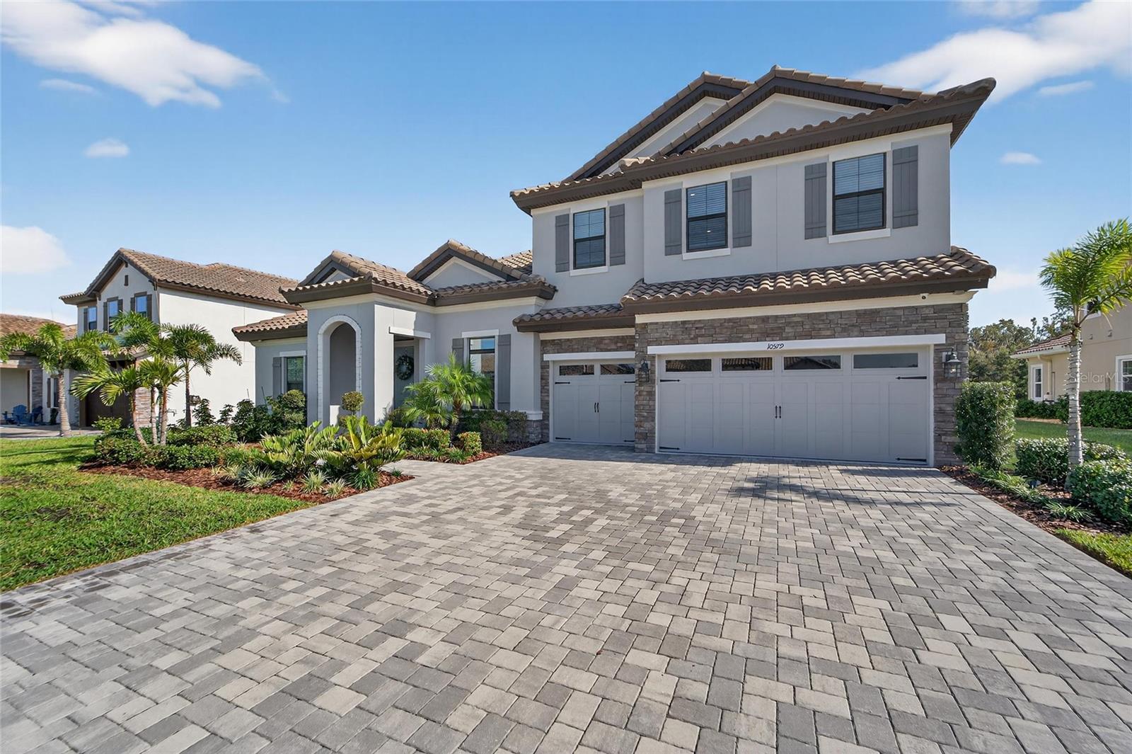 Listing photo id 64 for 10579 Meadowrun Drive