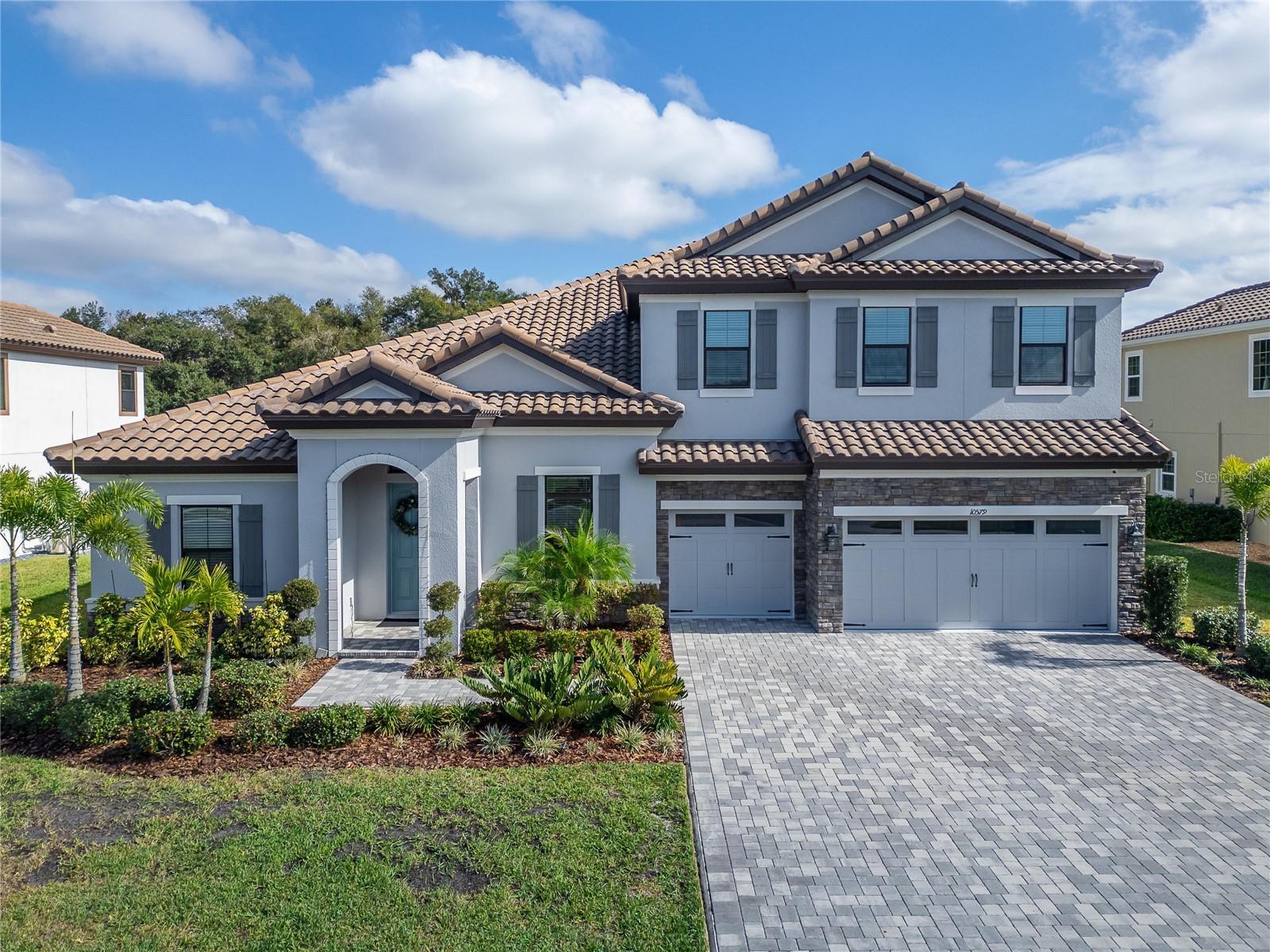 Listing photo id 67 for 10579 Meadowrun Drive