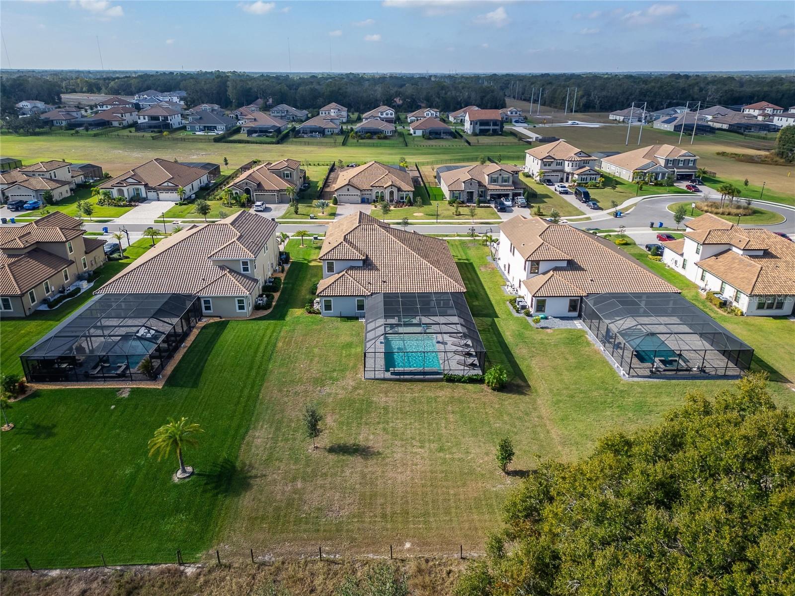 Listing photo id 75 for 10579 Meadowrun Drive