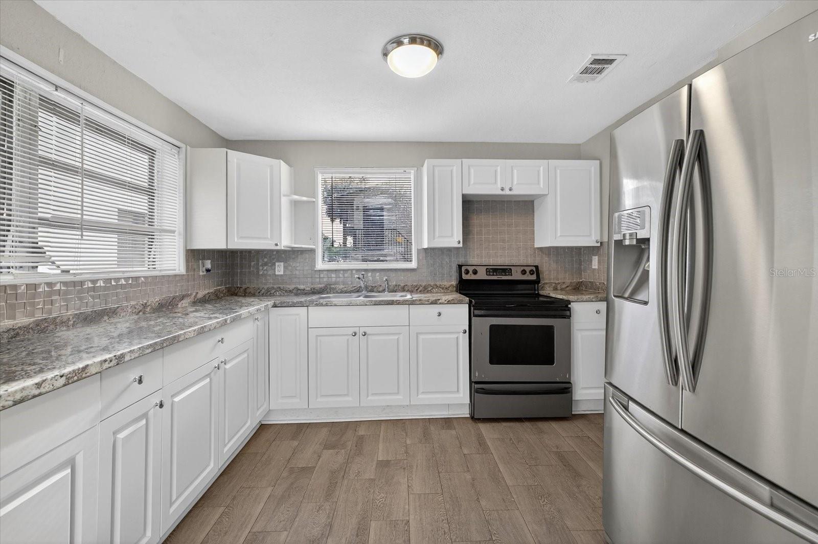 Image 9 of 32 For 2208 Boulevard