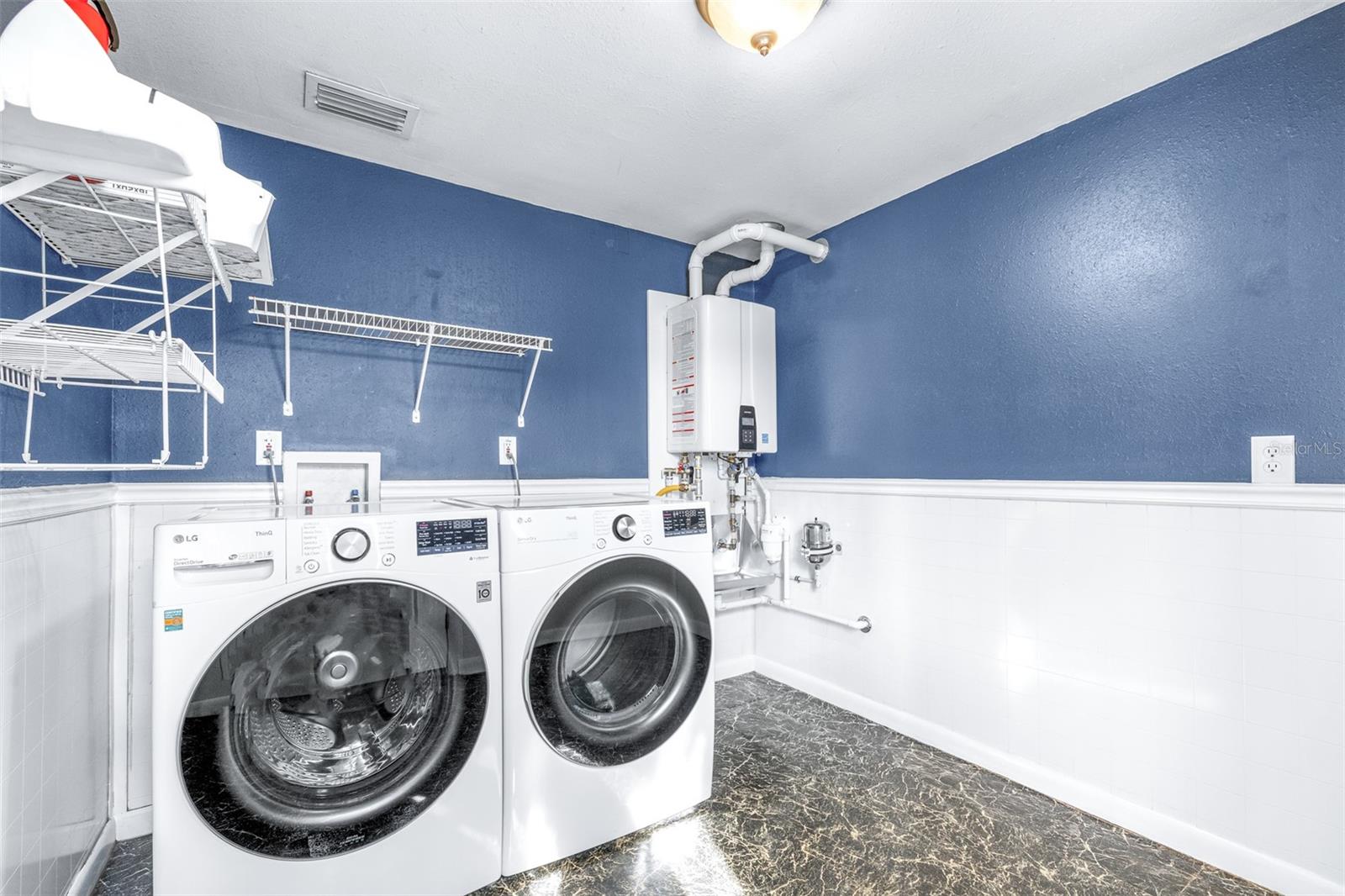 Image 17 of 41 For 3106 Adams Street