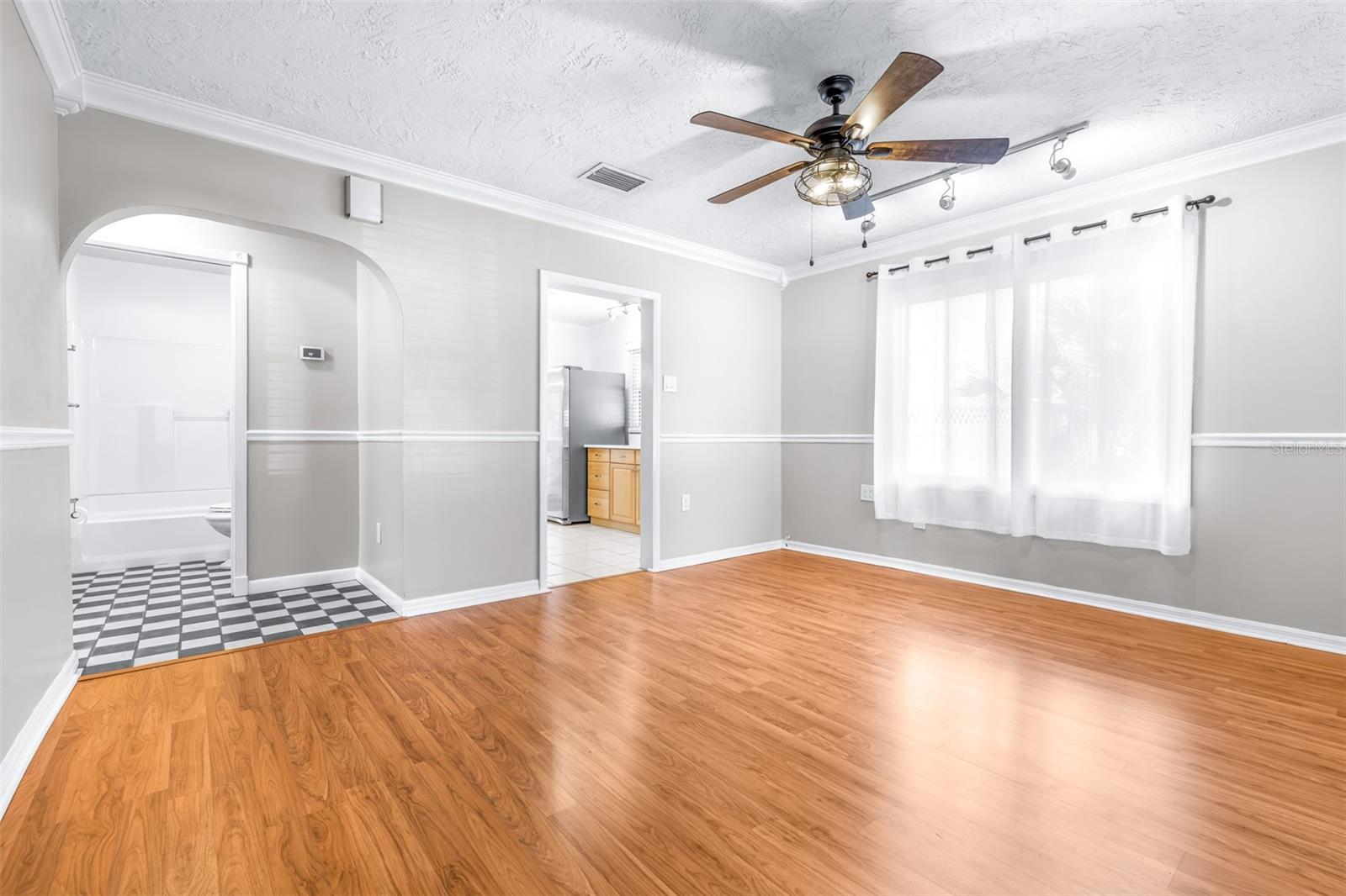 Image 8 of 41 For 3106 Adams Street