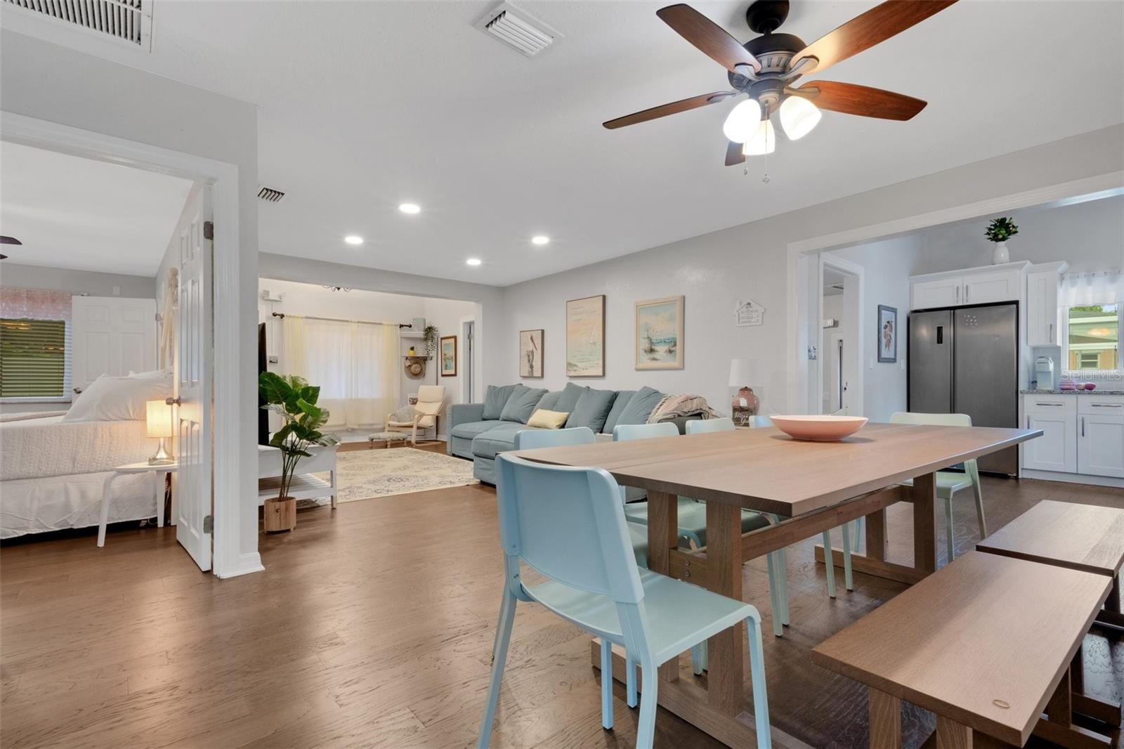 Image 34 of 51 For 1600 Loretta Avenue Nw