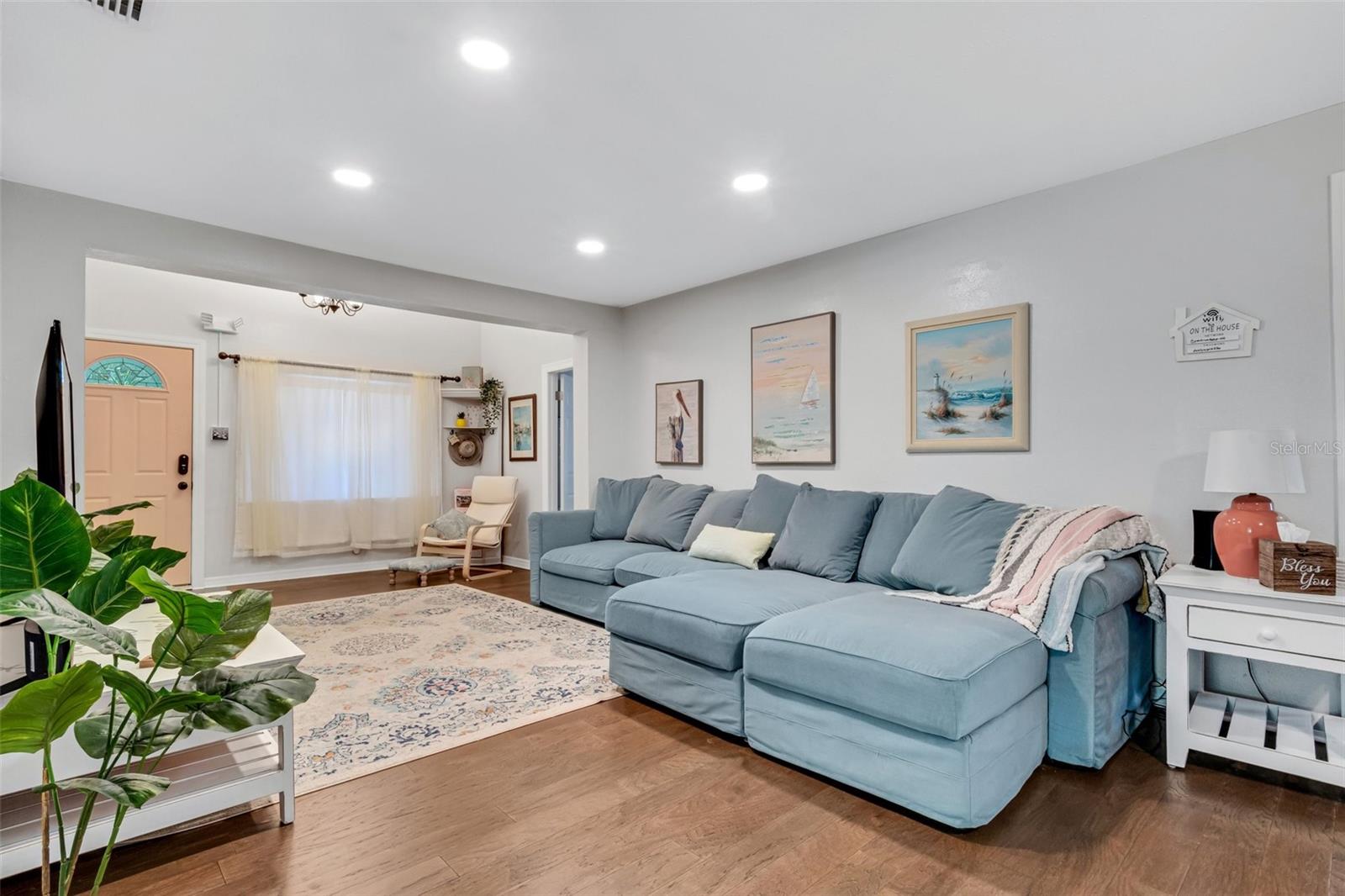 Image 37 of 51 For 1600 Loretta Avenue Nw