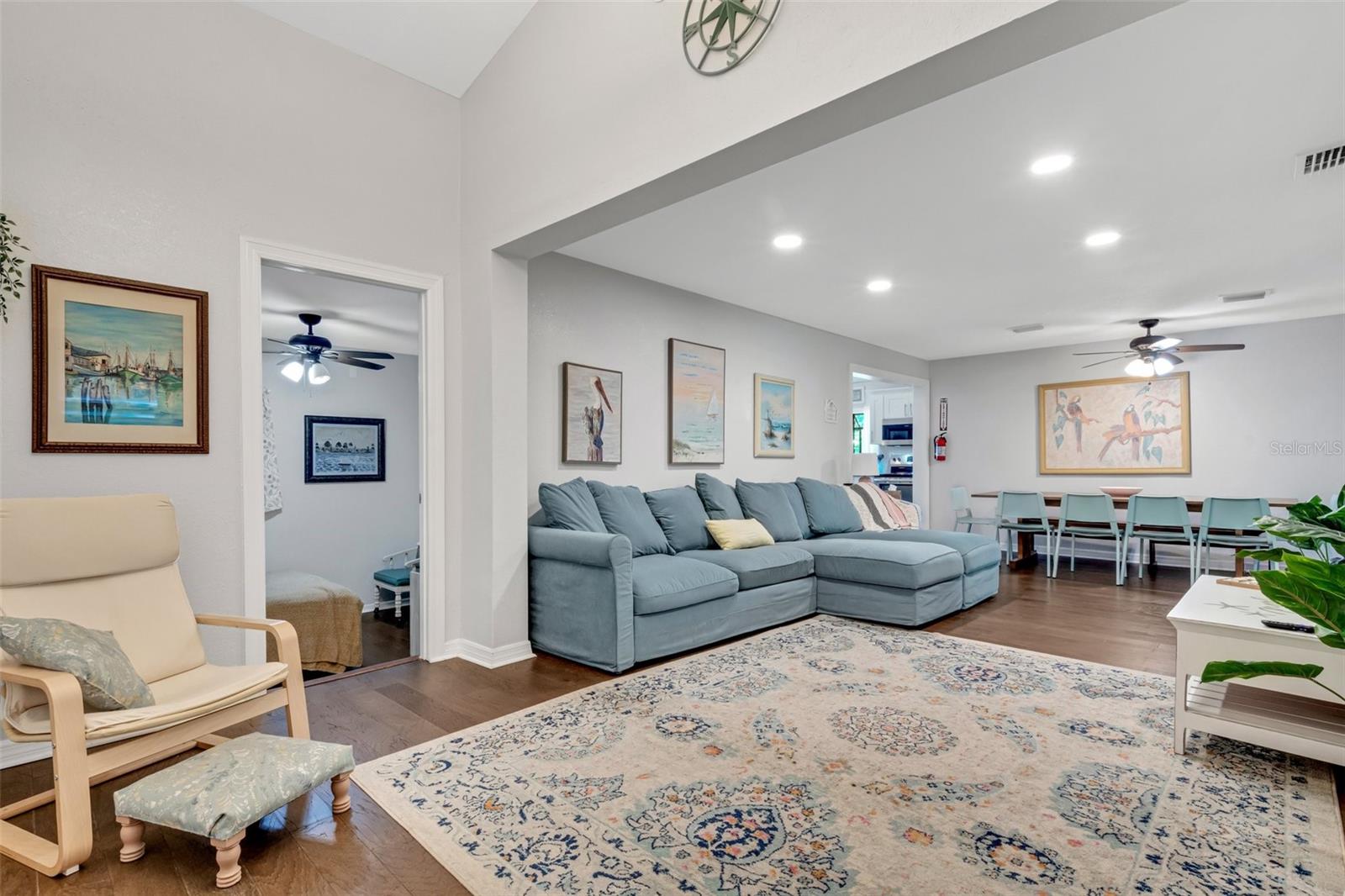 Image 38 of 51 For 1600 Loretta Avenue Nw