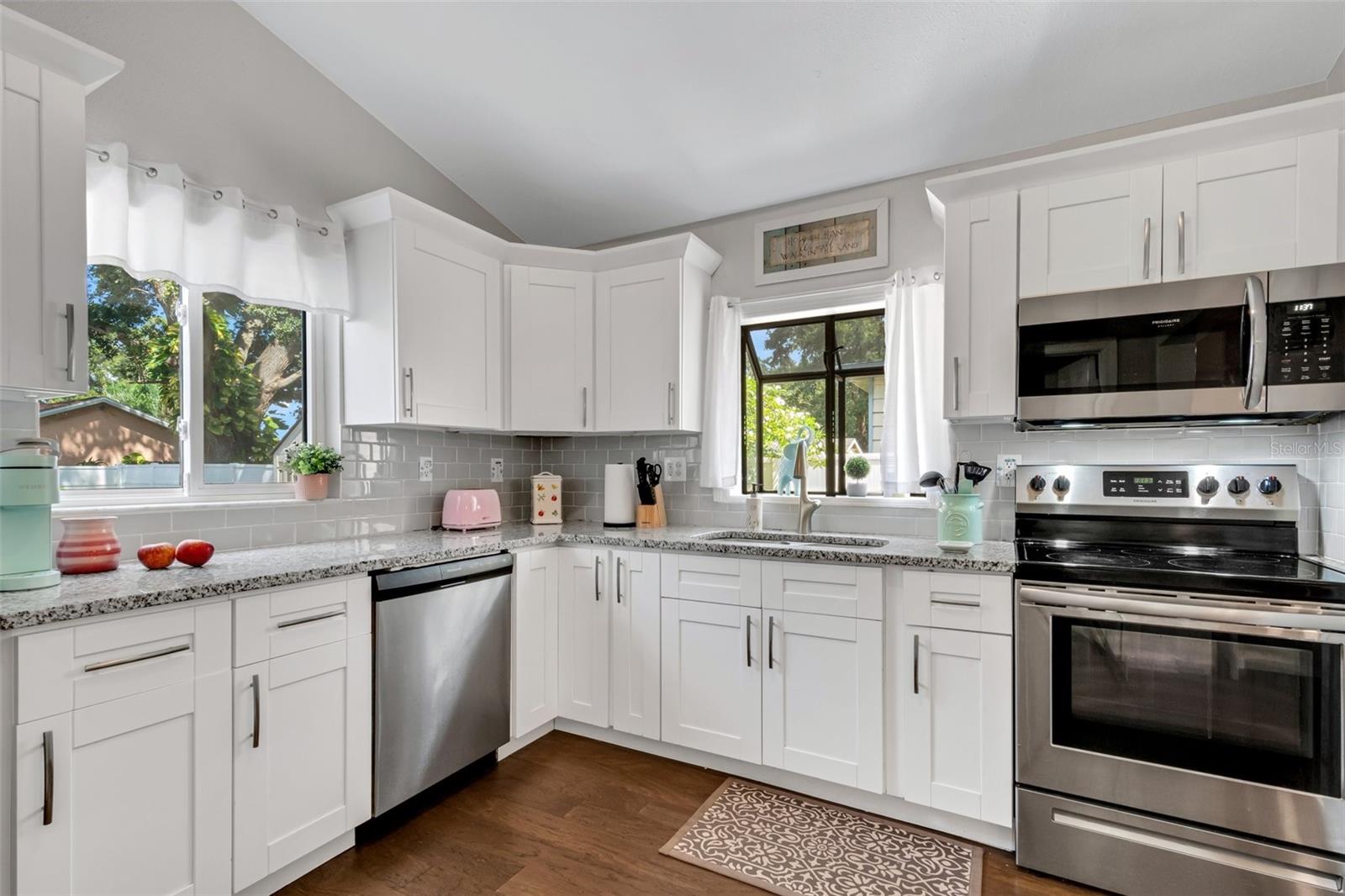 Image 41 of 51 For 1600 Loretta Avenue Nw