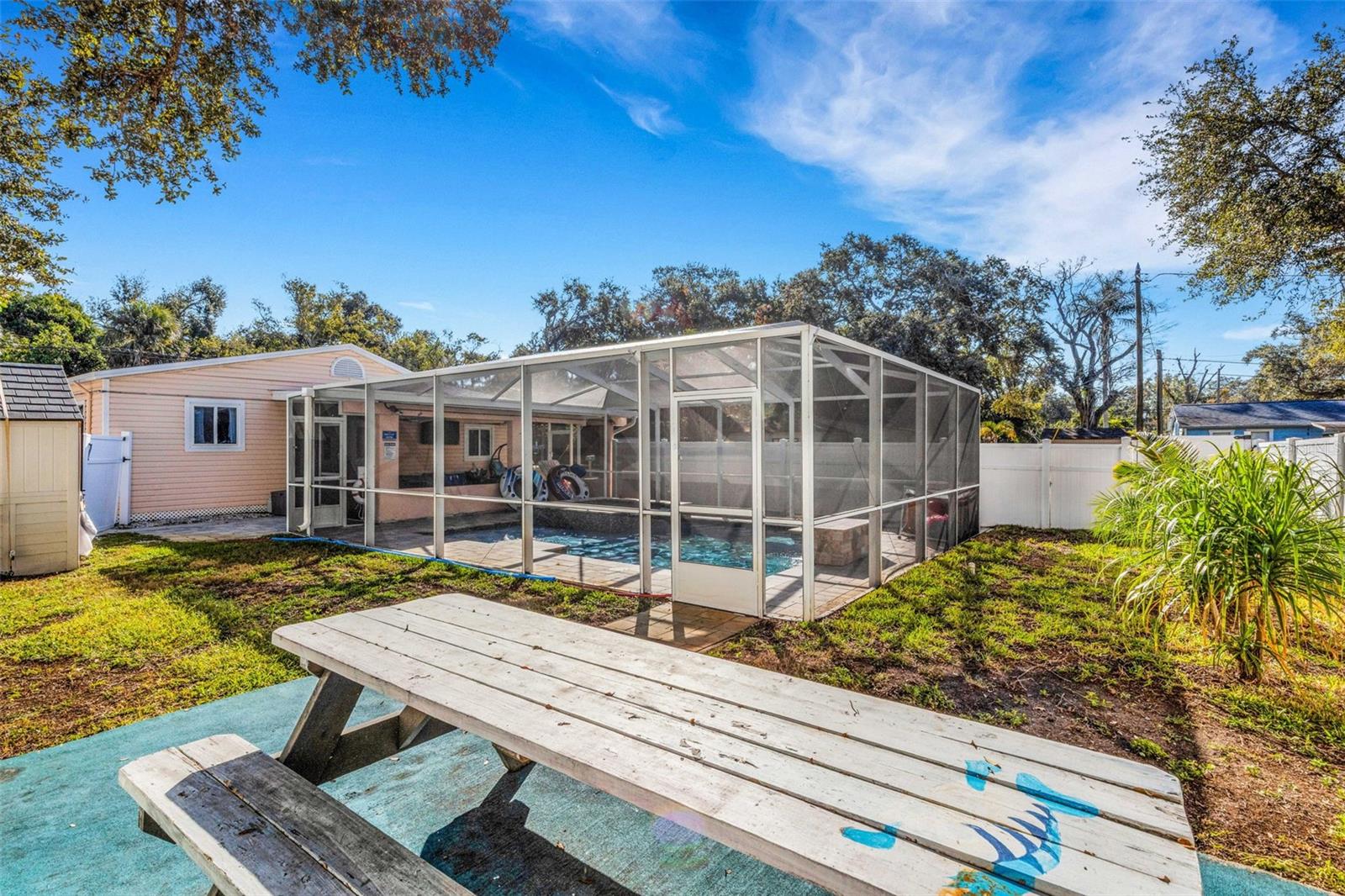 Image 5 of 51 For 1600 Loretta Avenue Nw