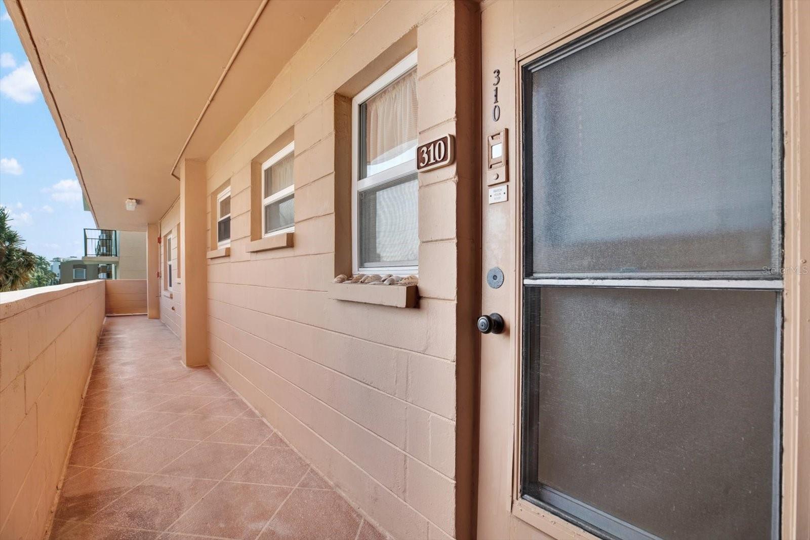 Image 2 of 23 For 16400 Gulf Boulevard 310