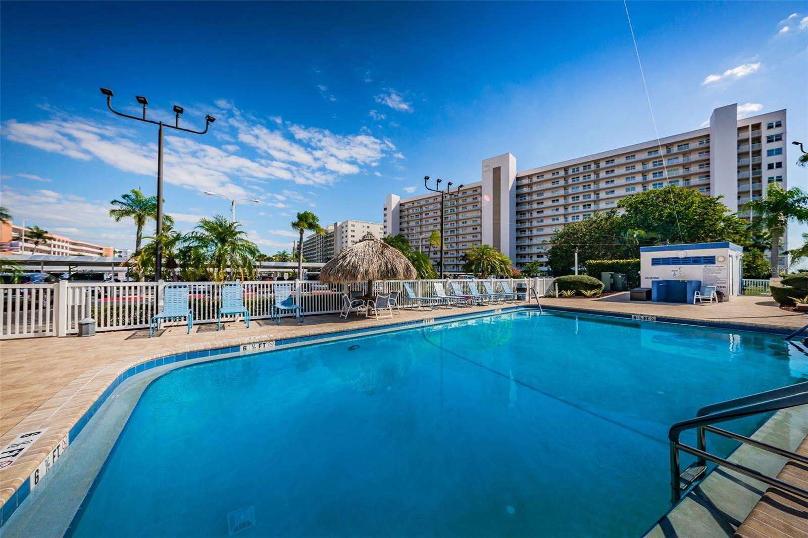 Image 36 of 99 For 5925 Shore Boulevard S 505