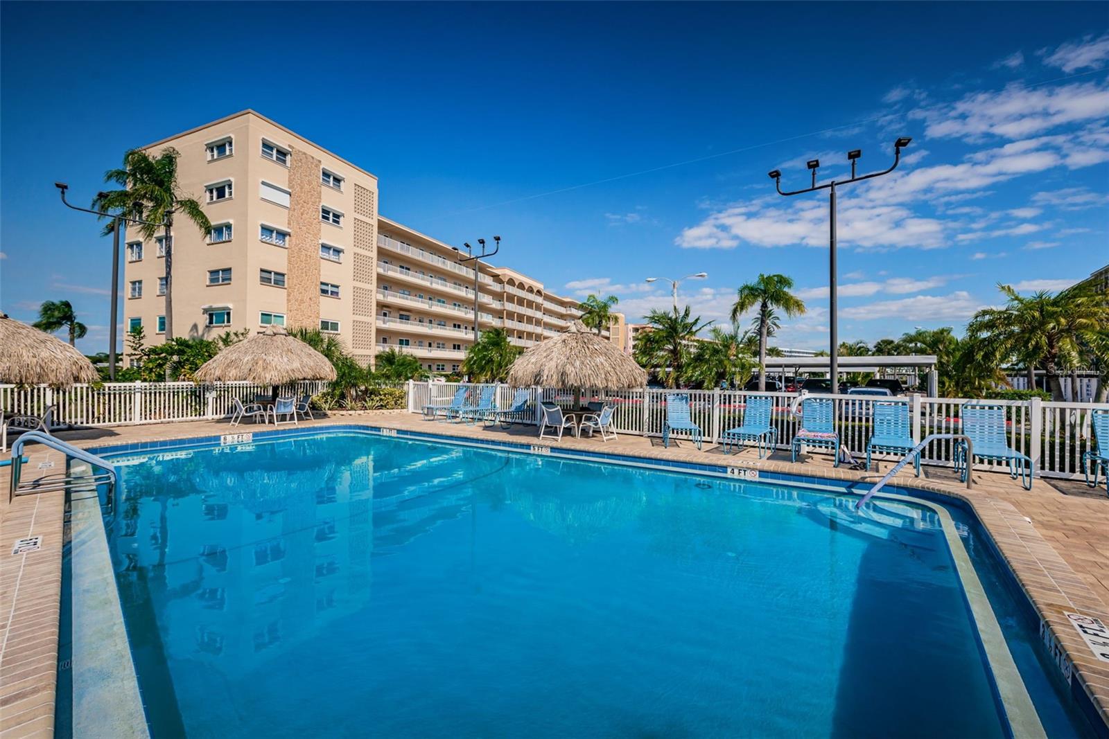 Image 37 of 99 For 5925 Shore Boulevard S 505