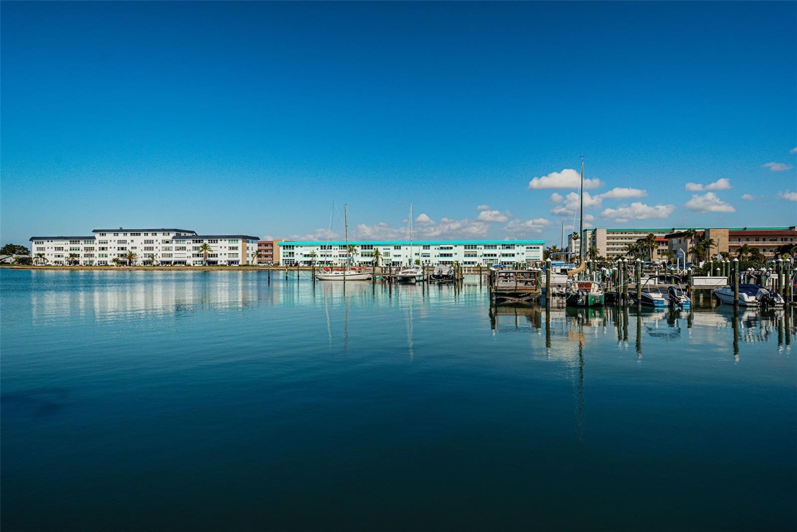 Image 43 of 99 For 5925 Shore Boulevard S 505