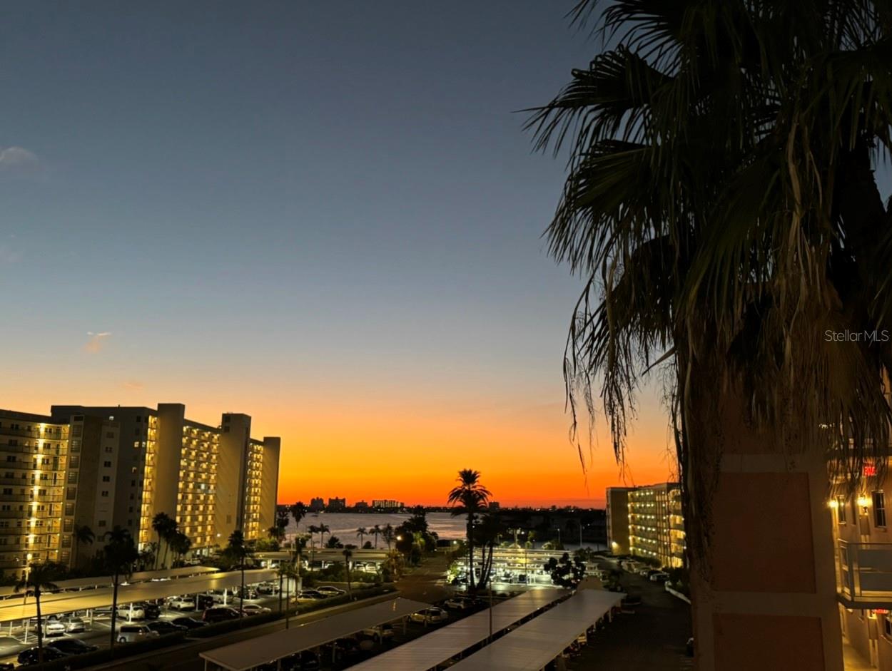 Image 79 of 99 For 5925 Shore Boulevard S 505