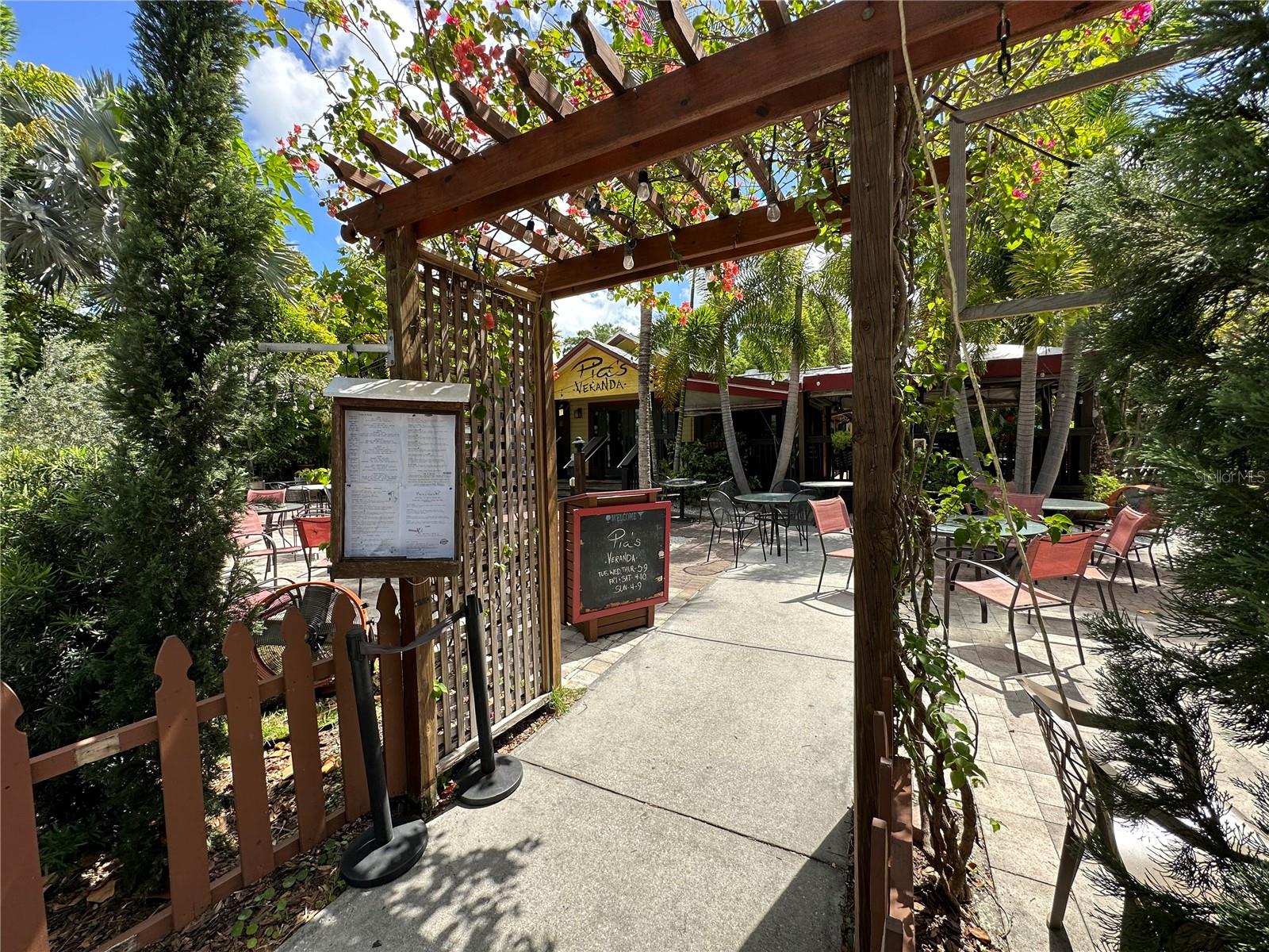 Image 90 of 99 For 5925 Shore Boulevard S 505