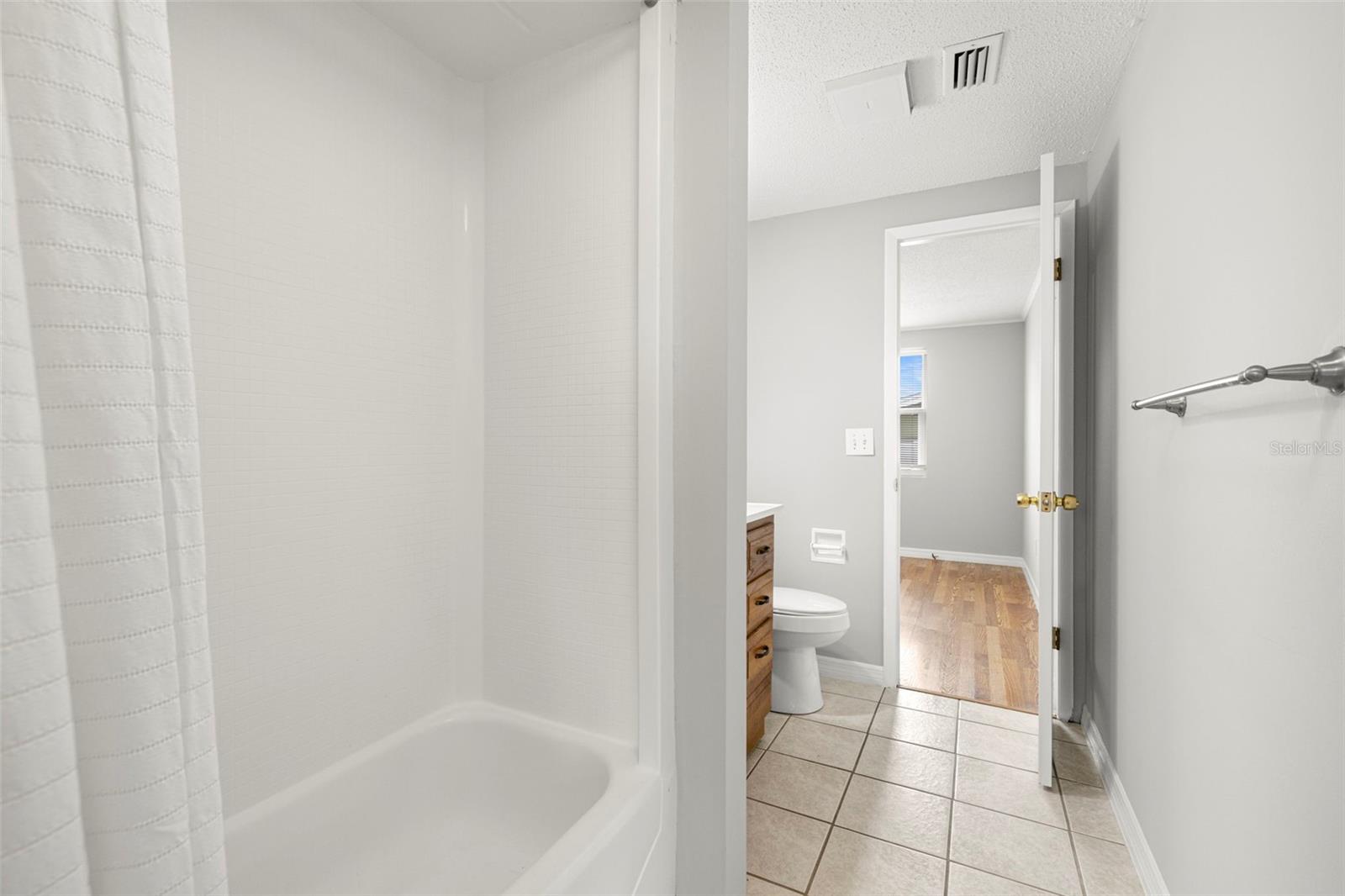 Image 15 of 29 For 1016 Ibis Court