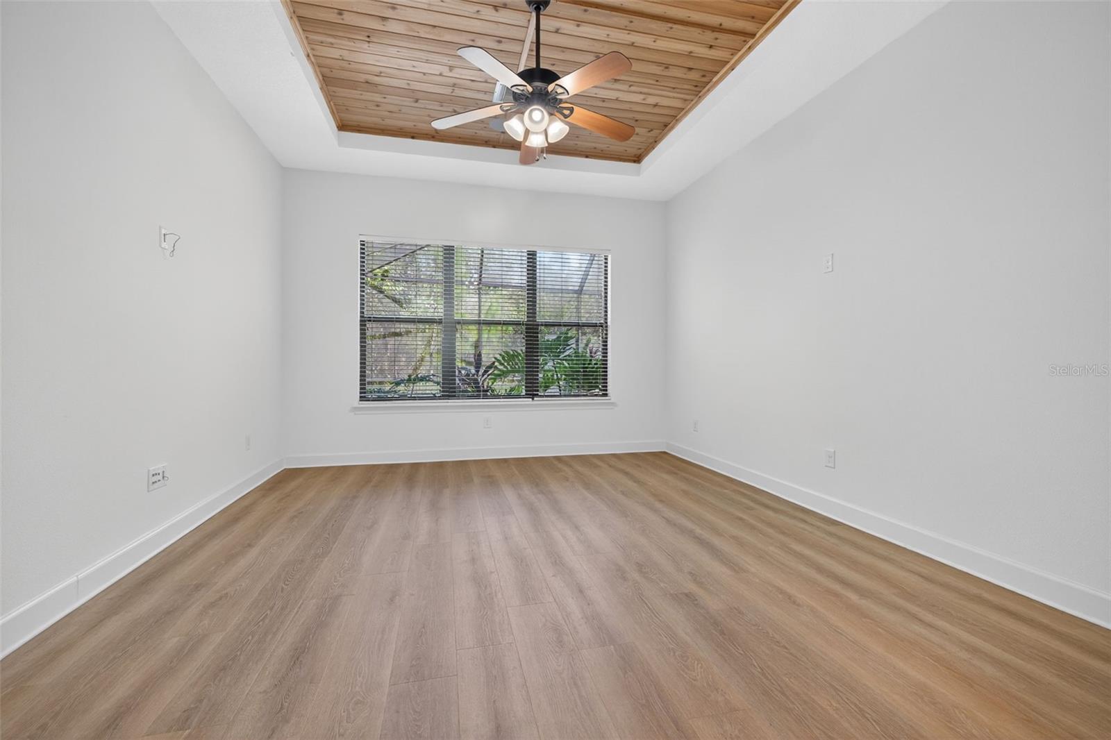 Image 19 of 53 For 9914 Craftsman Park Way