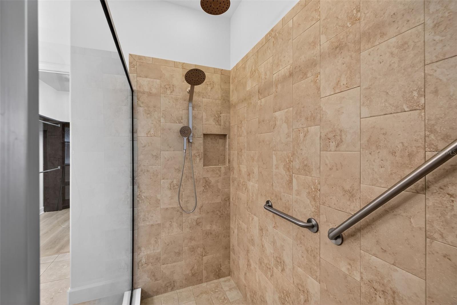 Image 22 of 53 For 9914 Craftsman Park Way