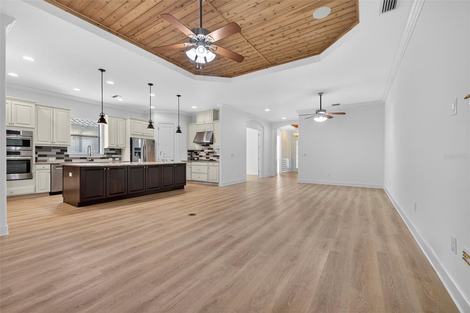 Image 5 of 53 For 9914 Craftsman Park Way