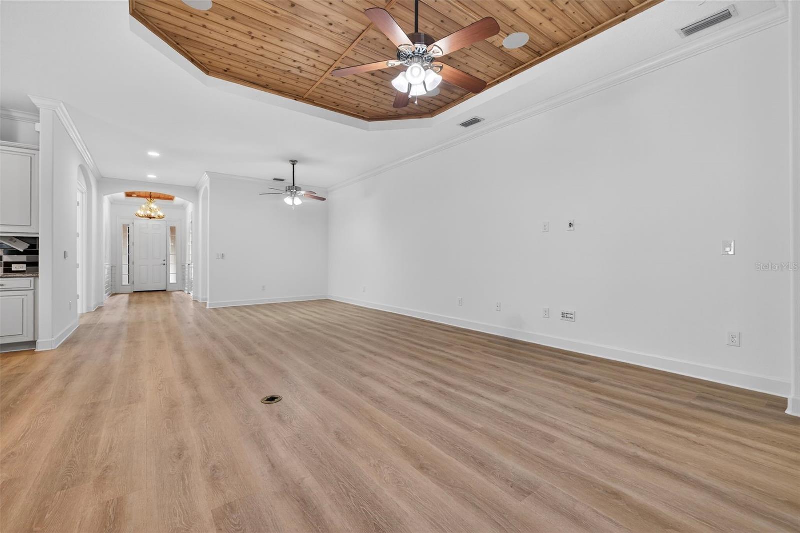 Image 9 of 53 For 9914 Craftsman Park Way