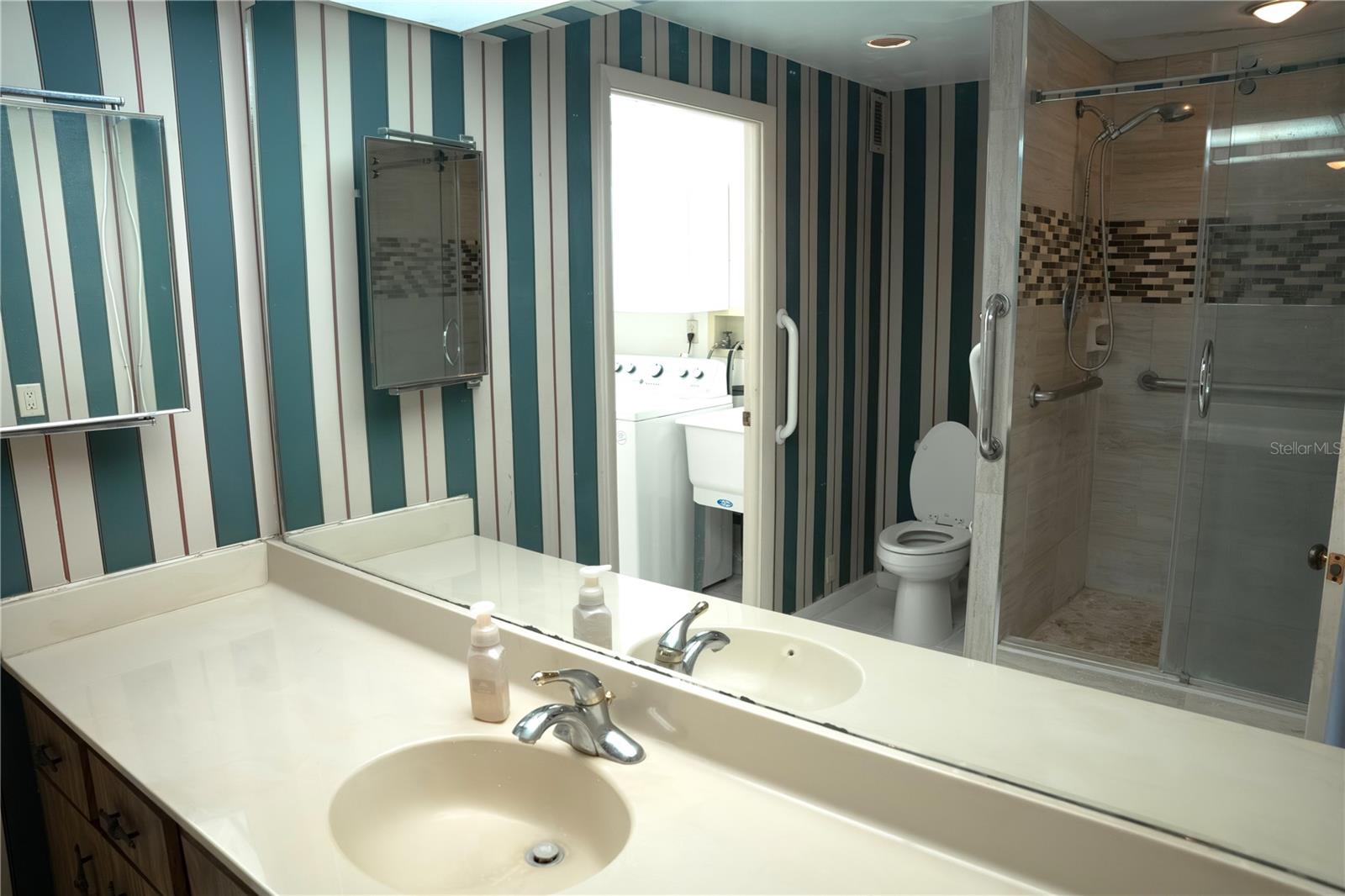 Image 14 of 26 For 50 Coe Road 224