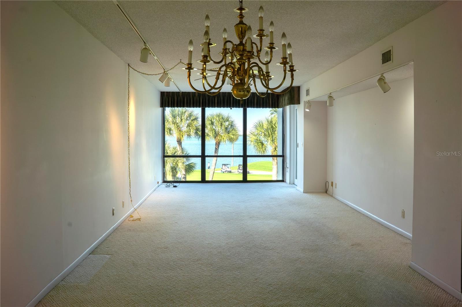 Image 6 of 26 For 50 Coe Road 224