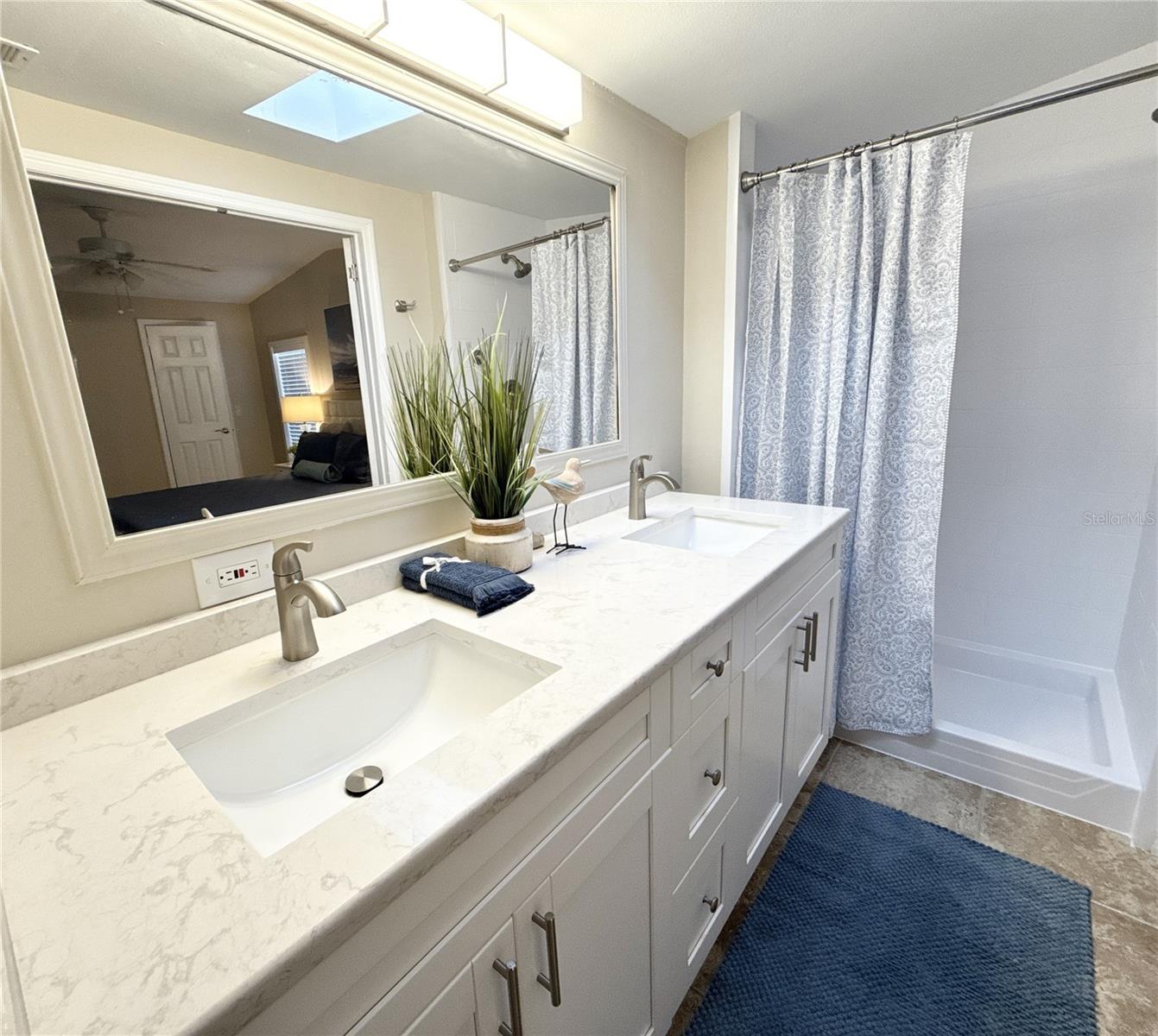 Image 12 of 27 For 7107 Mount Essex Drive Ne 520