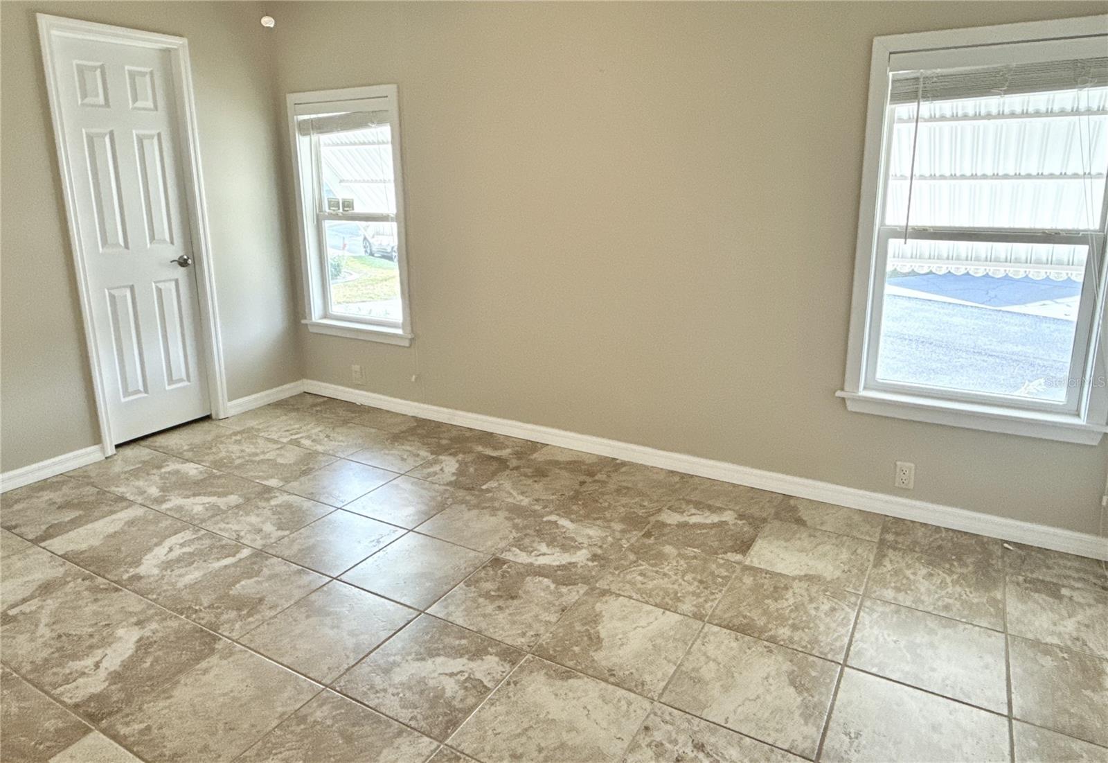 Image 16 of 27 For 7107 Mount Essex Drive Ne 520