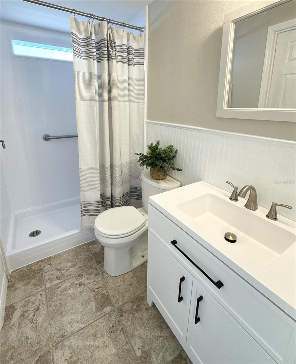 Image 17 of 27 For 7107 Mount Essex Drive Ne 520