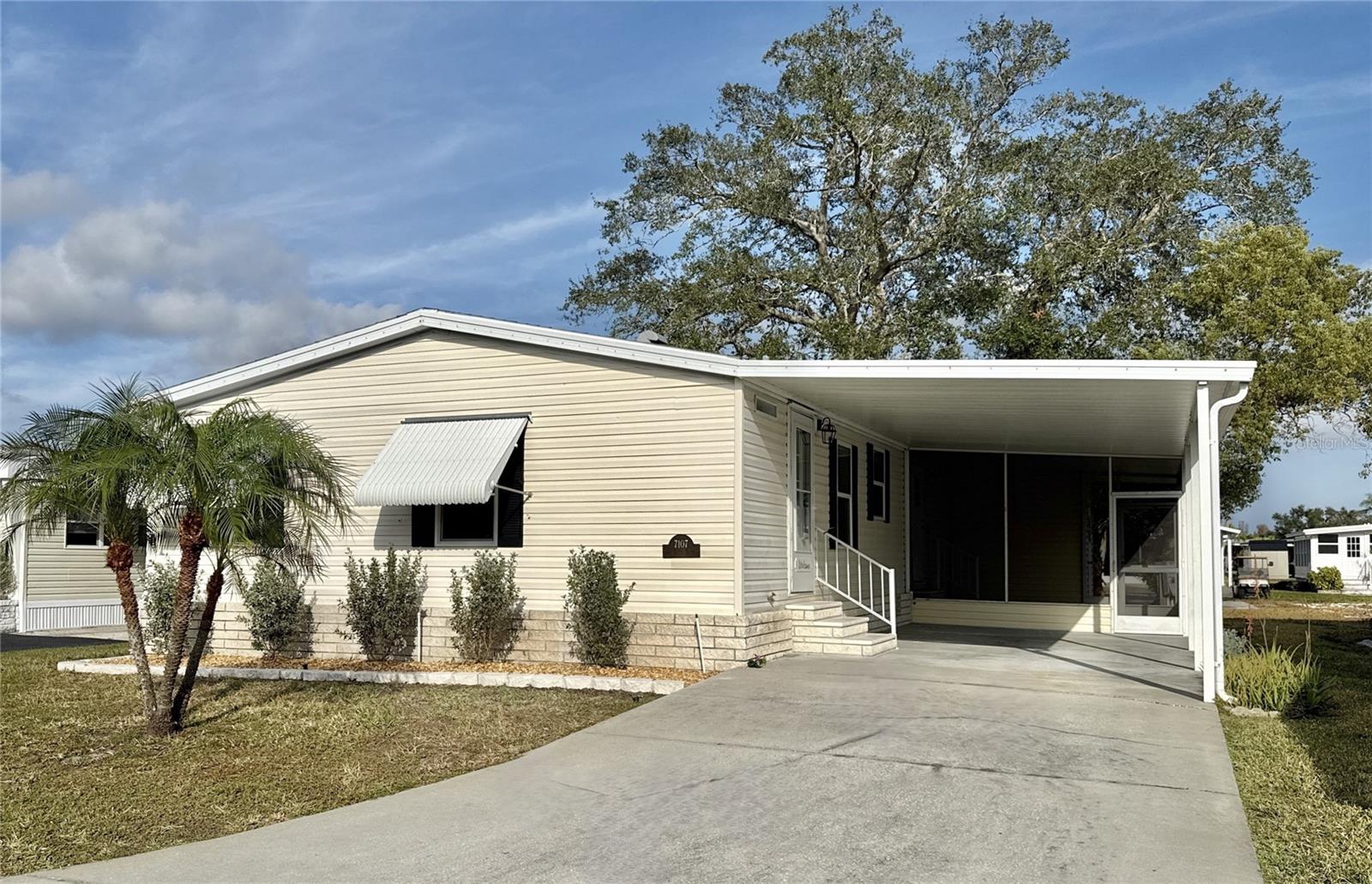 Image 22 of 27 For 7107 Mount Essex Drive Ne 520