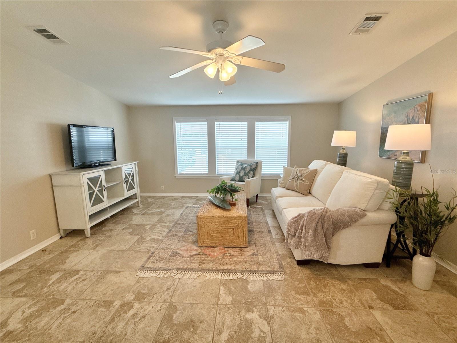 Image 5 of 27 For 7107 Mount Essex Drive Ne 520